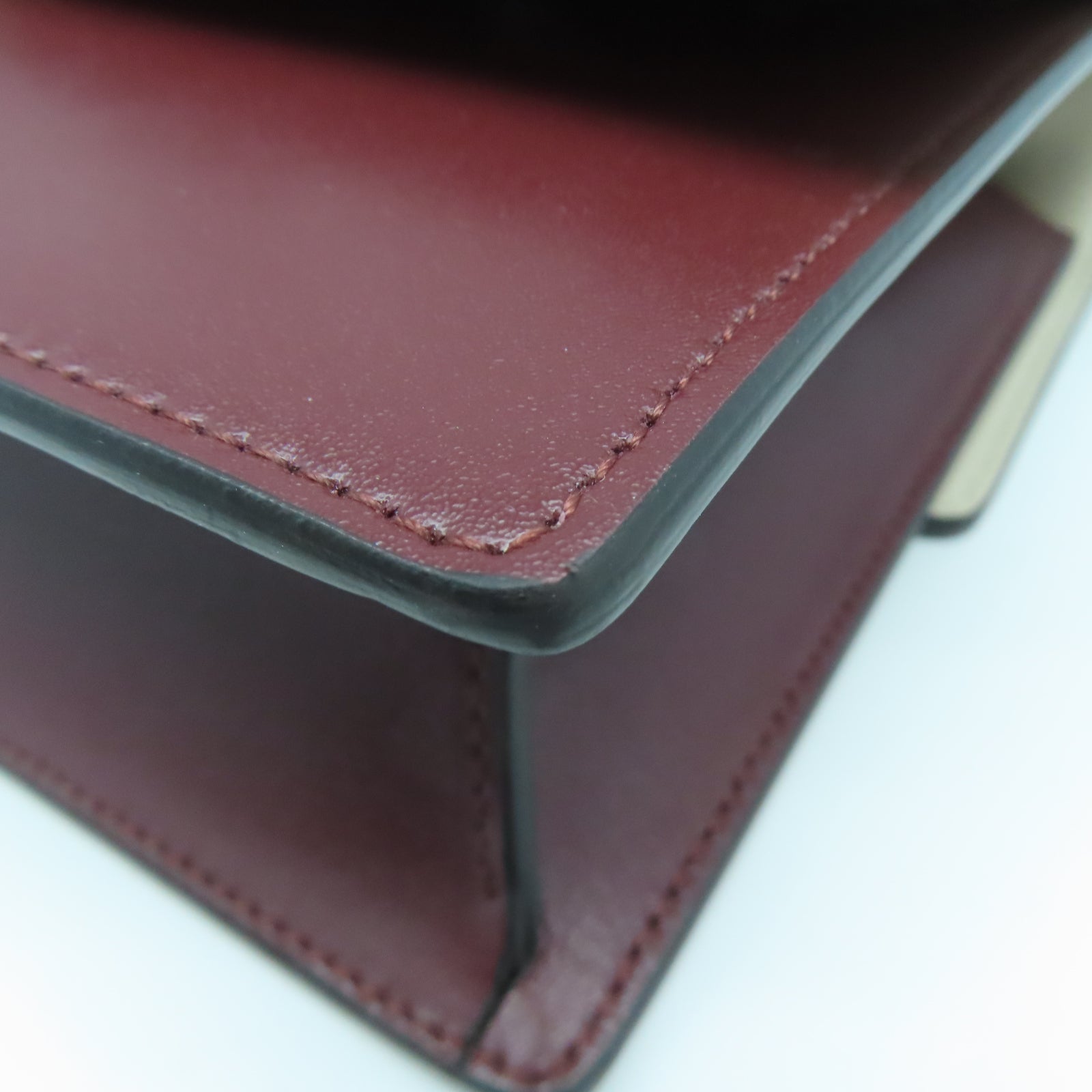 Salvatore Ferragamo 【激減優惠】牛皮皮革Shoulder Bag金扣鏈帶肩背袋酒紅色