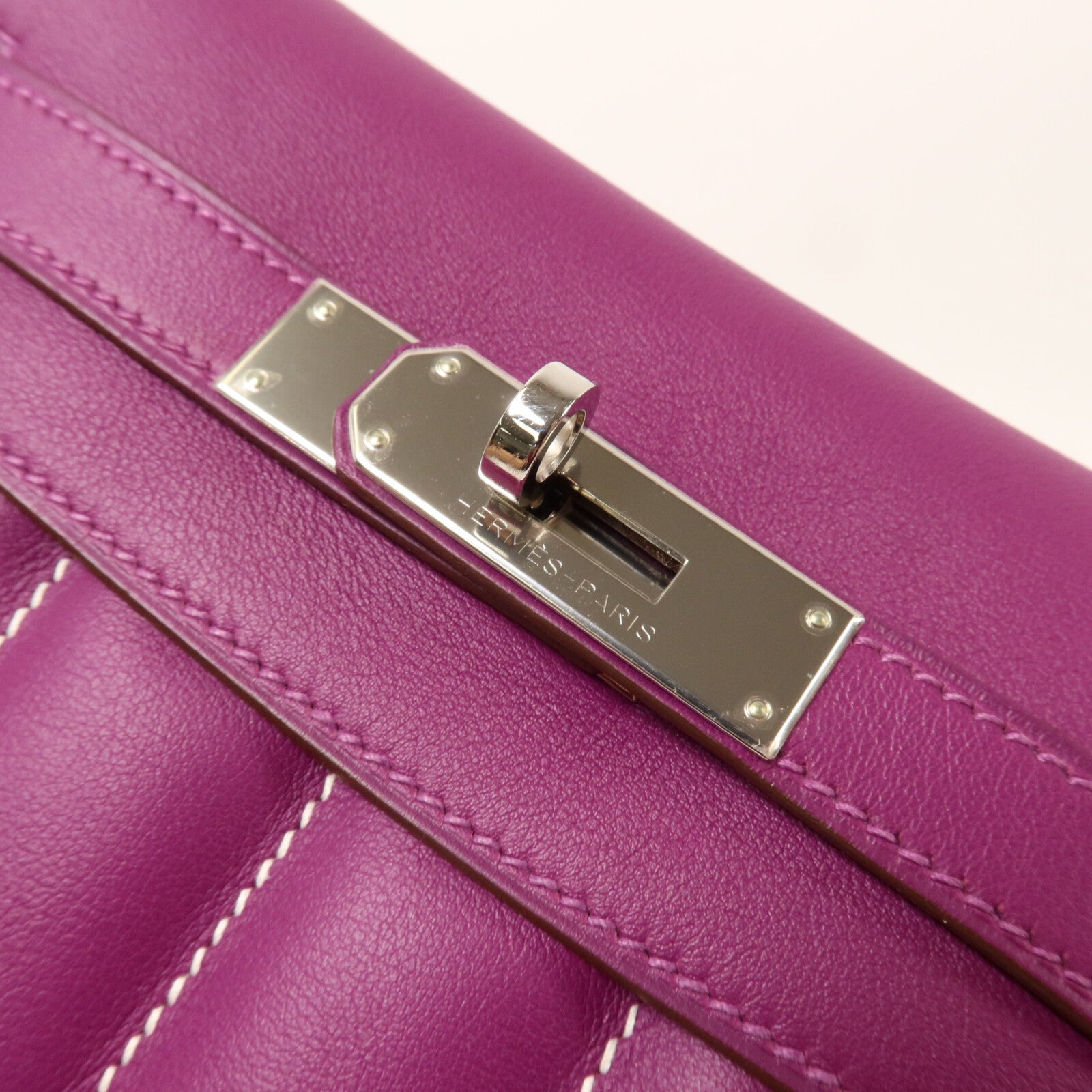 HERMES Swift皮革Berline Mini肩背袋Anemone