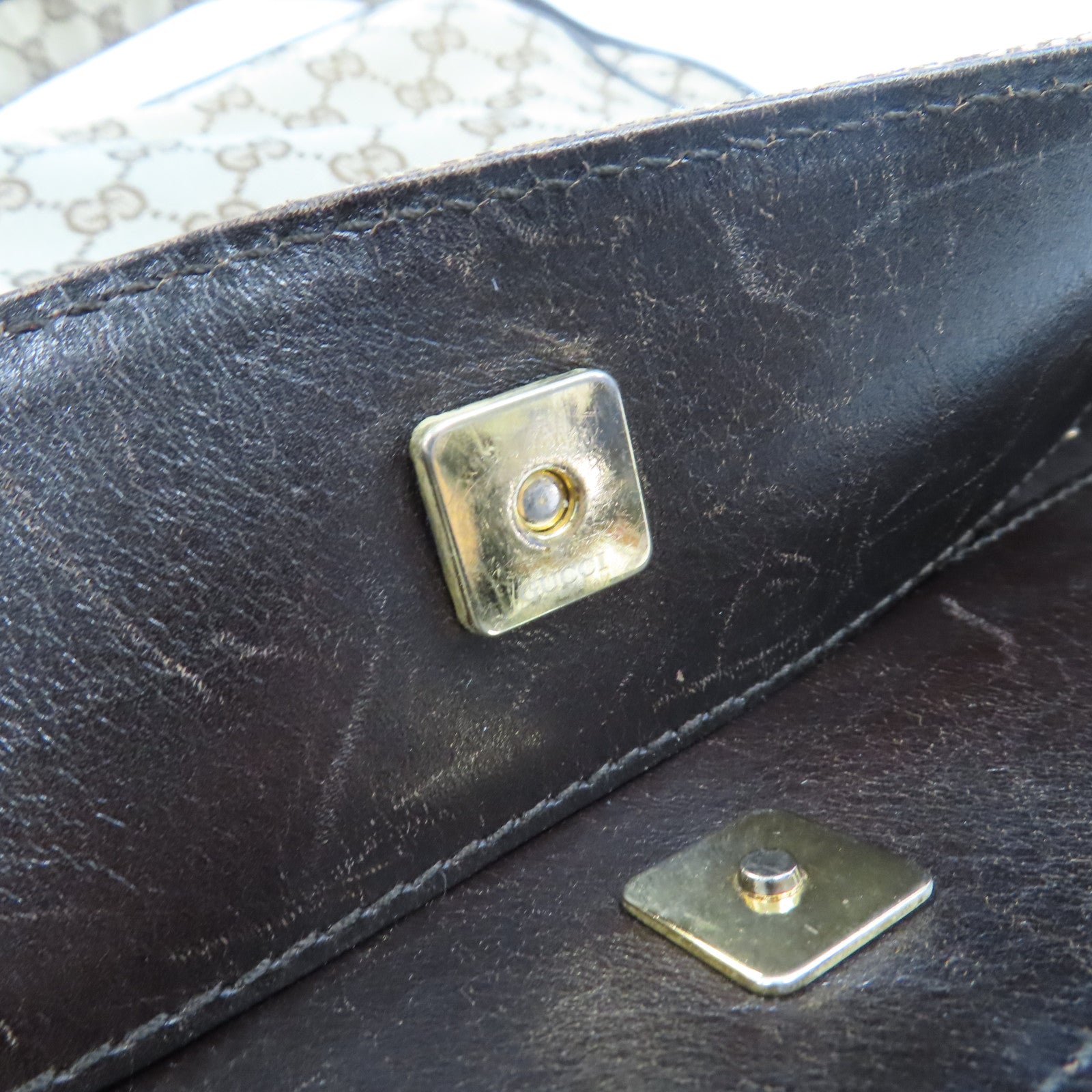 GUCCI 帆布Shoulder Bag金扣肩背袋啡色