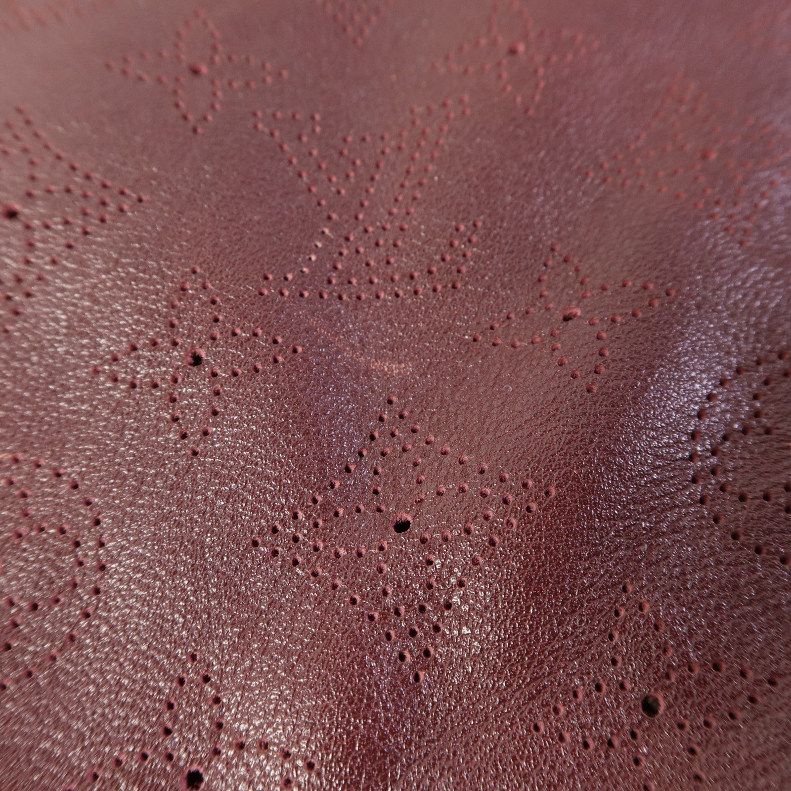 LOUIS VUITTON Mahina Onatah GM金扣肩背袋