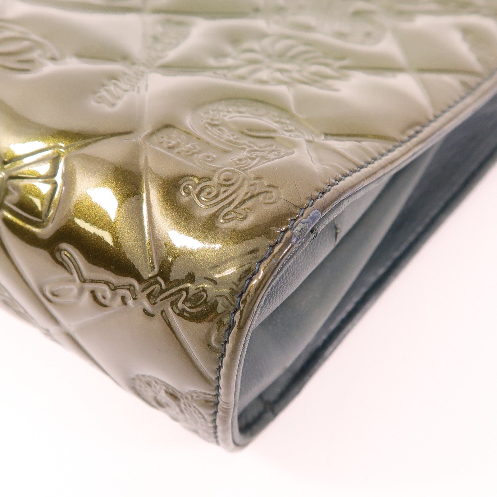 CHANEL 漆皮皮革Shoulder Bag銀扣肩背袋