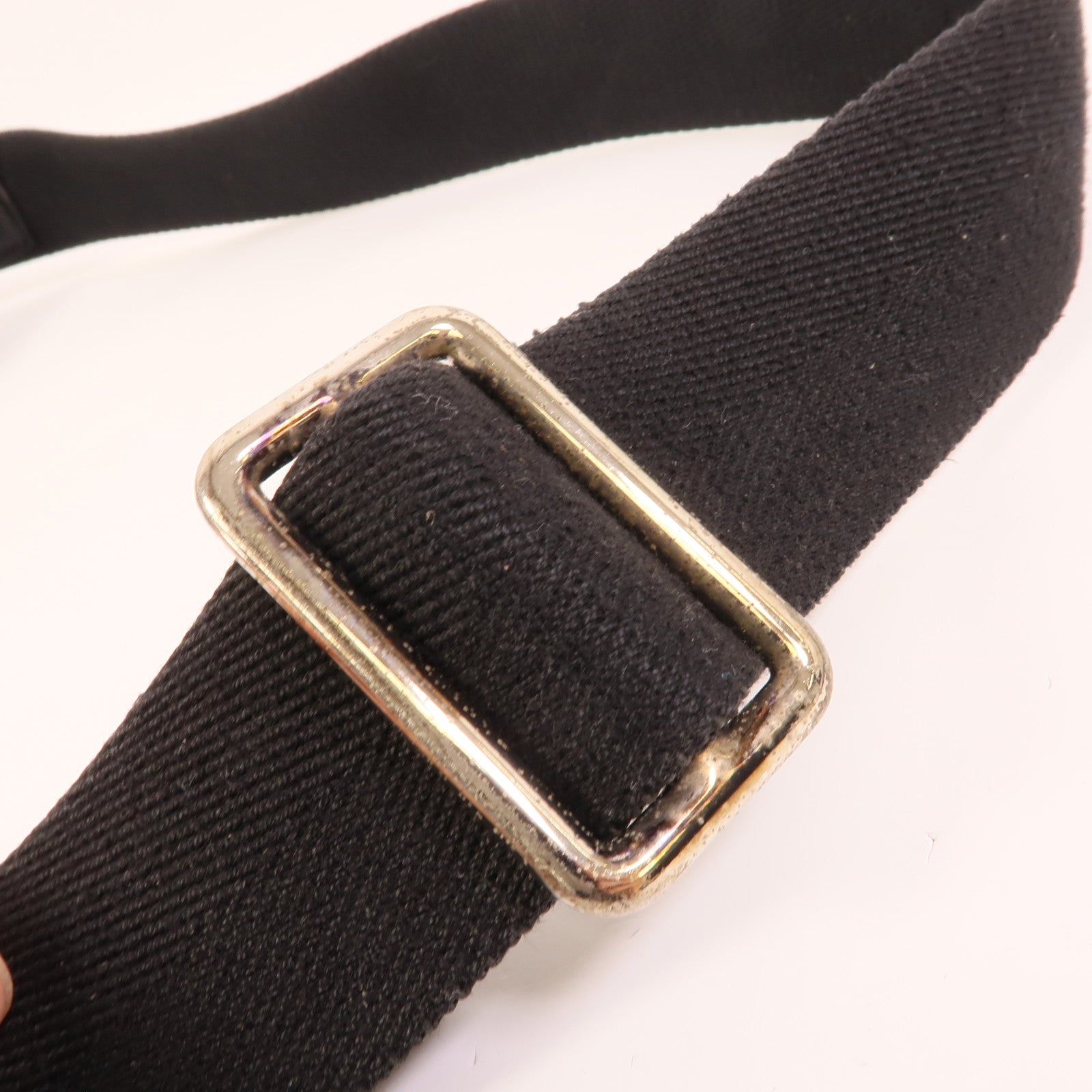 LOUIS VUITTON Damier Graphite Distrist PM銀扣肩背袋