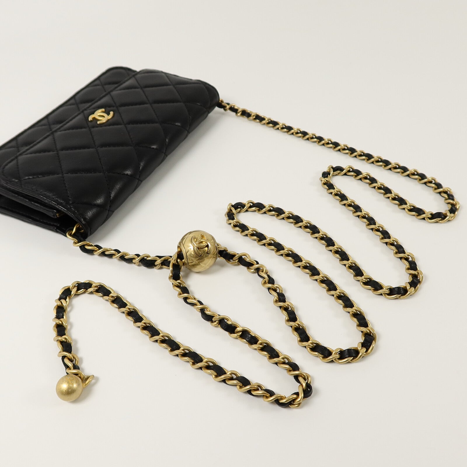 CHANEL 羊皮皮革Phone Bag鏈帶肩背袋