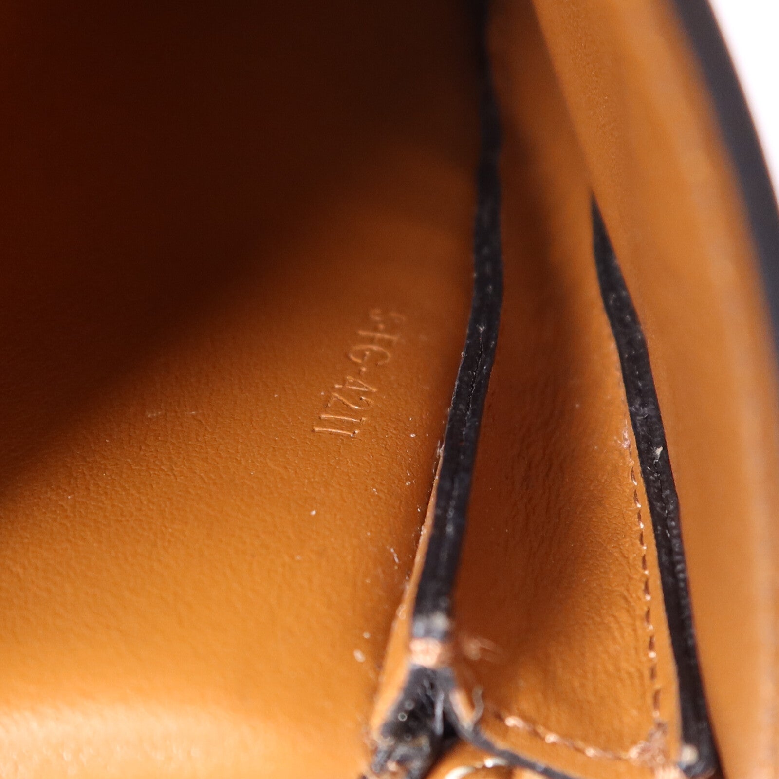 CELINE 塗層帆布Triomphe Phone Bag銀扣肩背手機袋