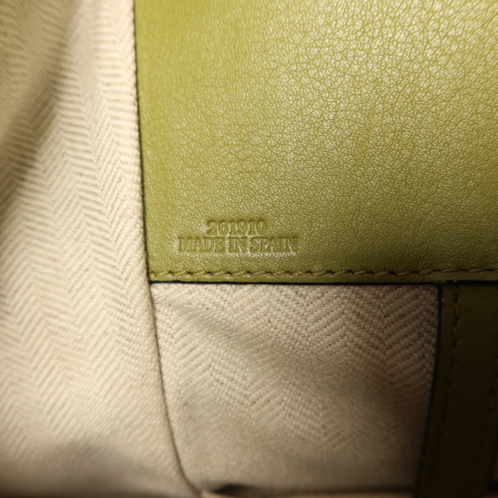 LOEWE 牛皮皮革Hammock Small Bag銀扣手挽袋