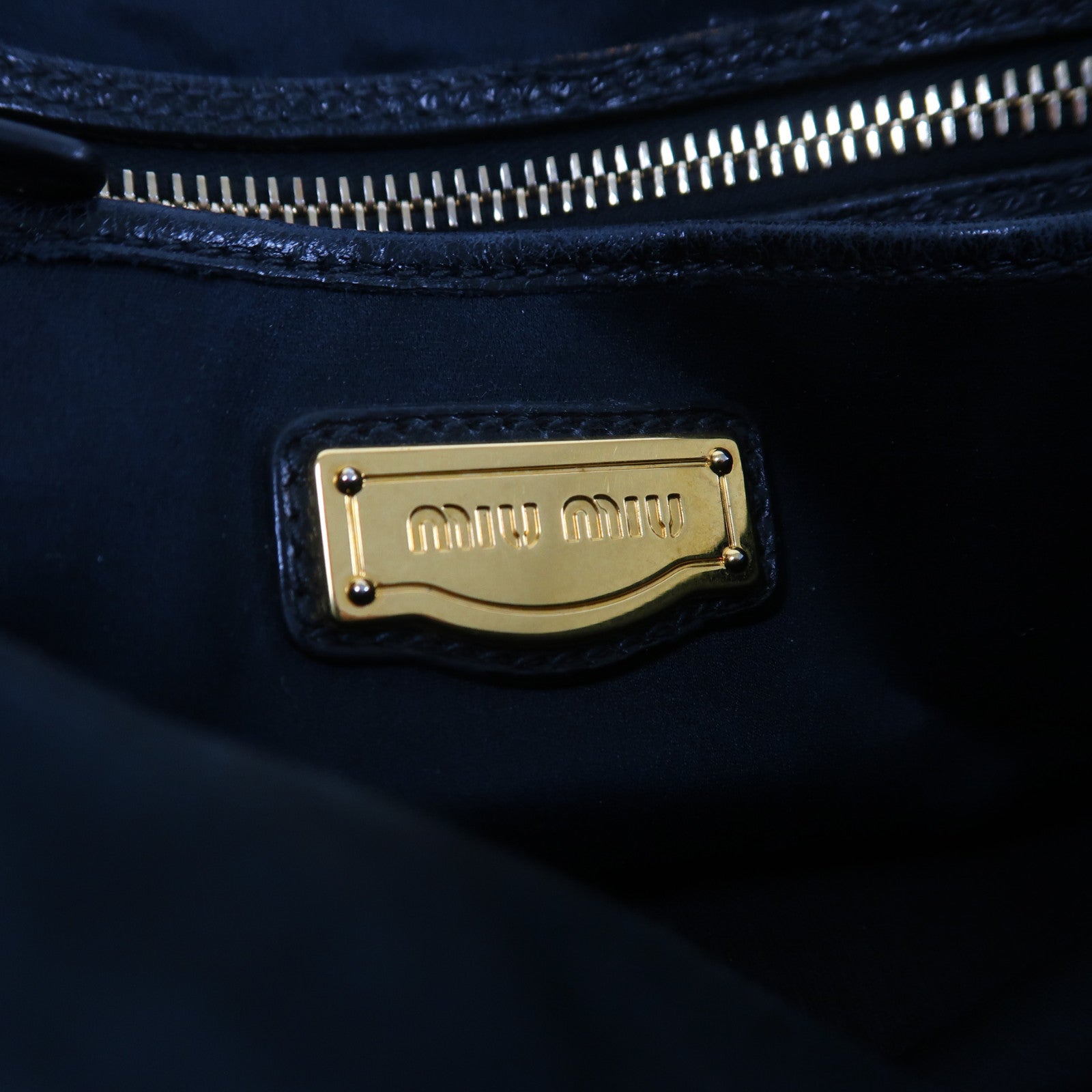Miu Miu 牛皮皮革2 Way Shoulder金扣手挽肩背兩用袋黑色