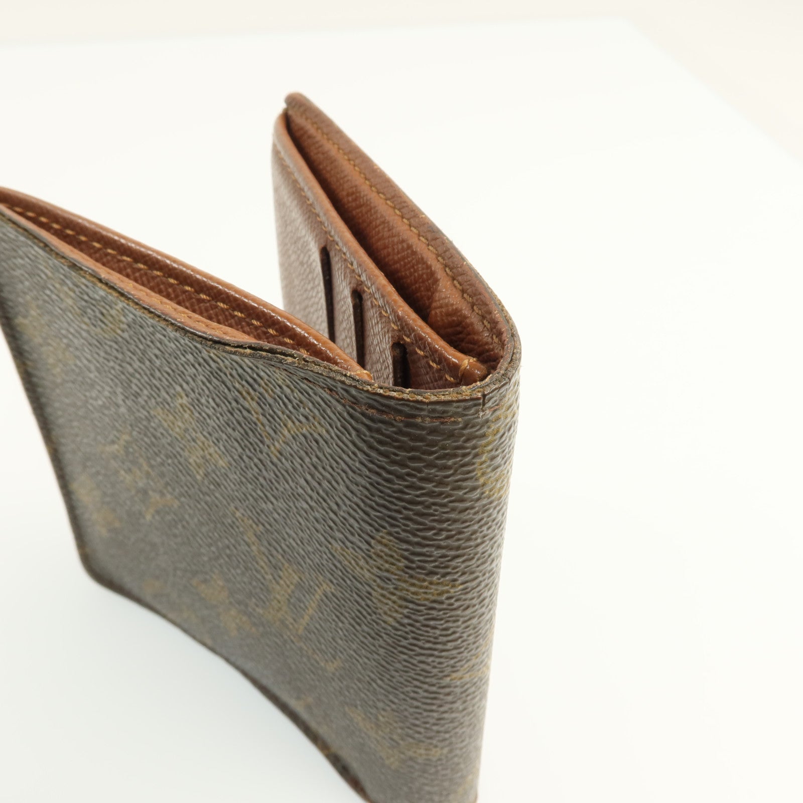 LOUIS VUITTON Monogram Bifold Wallet錢包