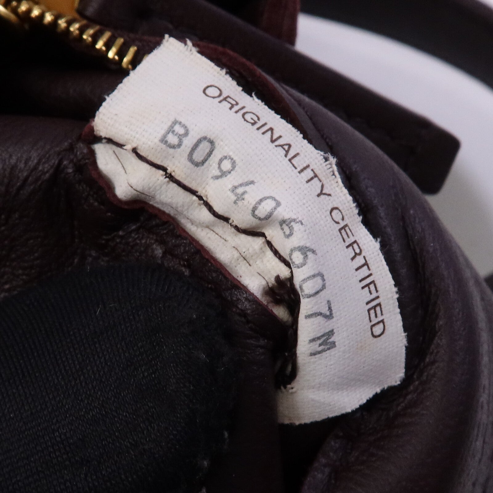 BOTTEGA VENETA 羊皮皮革Cassette Bag金扣肩背袋