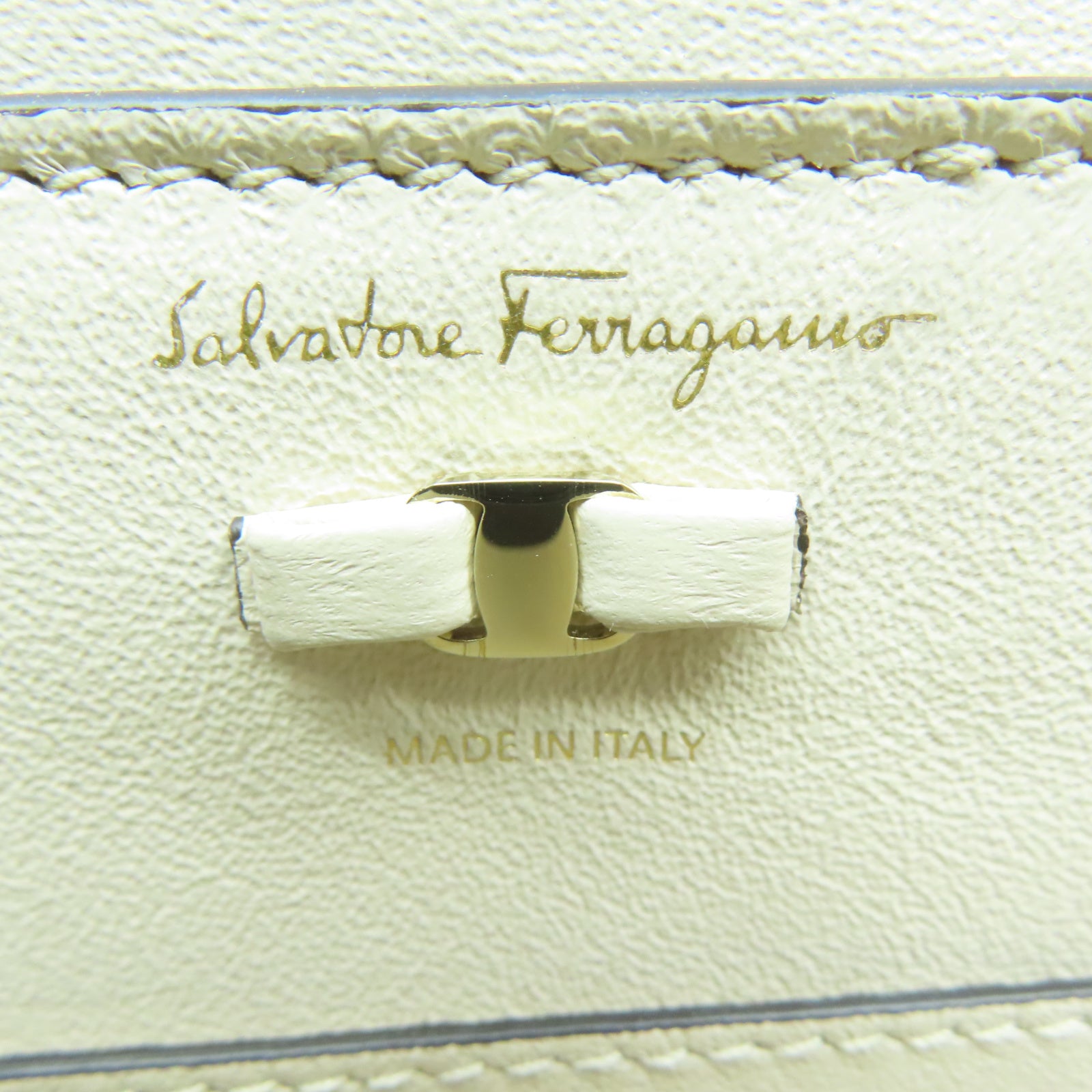 Salvatore Ferragamo 【激減優惠】牛皮皮革Shoulder Bag金扣鏈帶肩背袋酒紅色