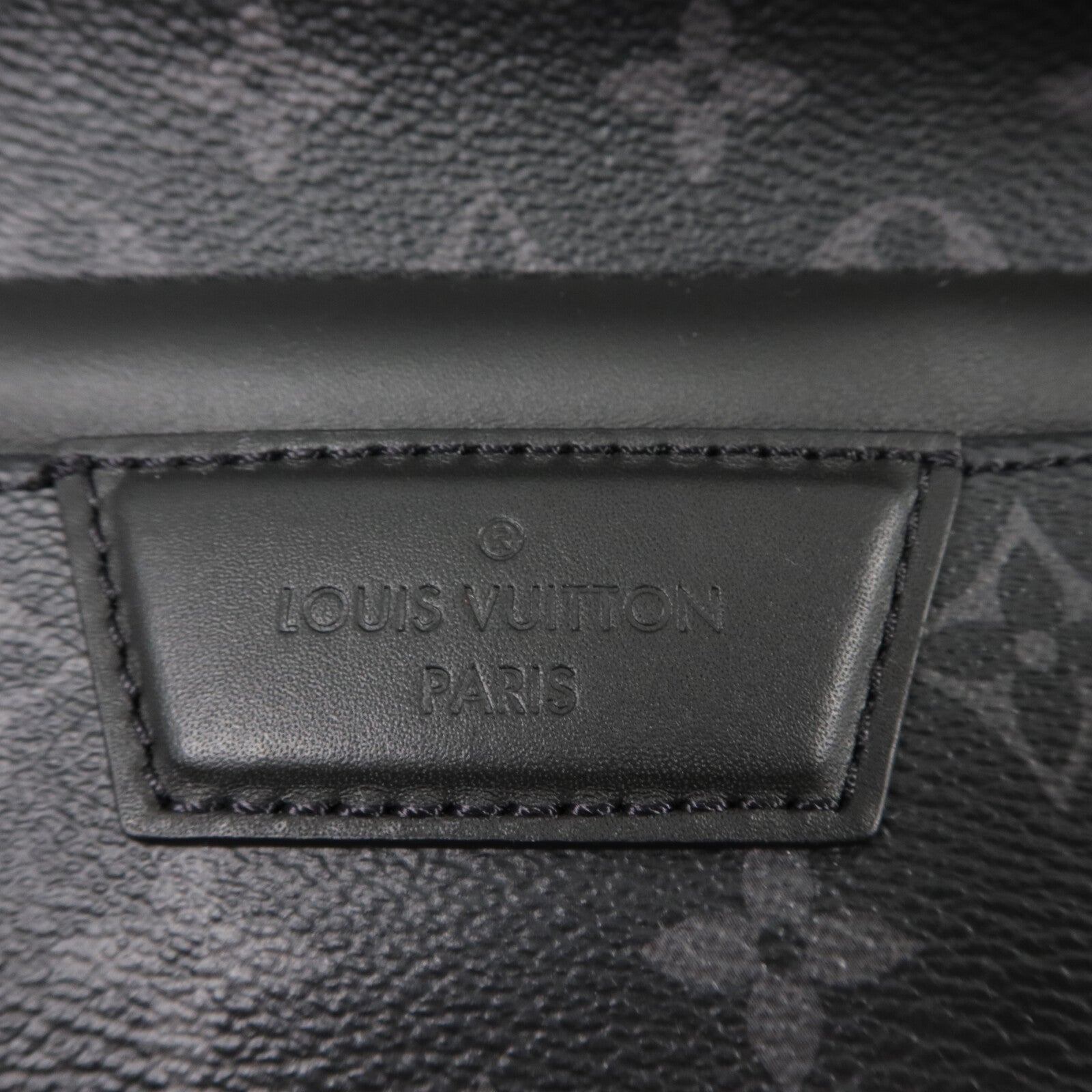 LOUIS VUITTON Monogram Eclipse Discovery PM背包
