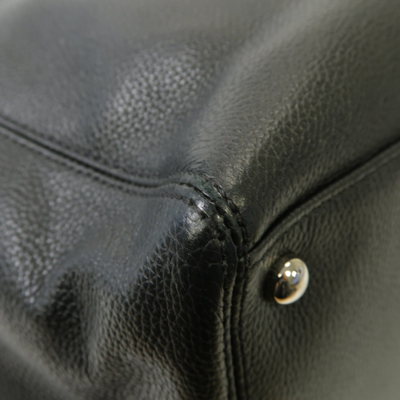 CHANEL 【激減優惠】牛皮皮革Executive Cerf Tote Bag銀扣手挽袋黑色