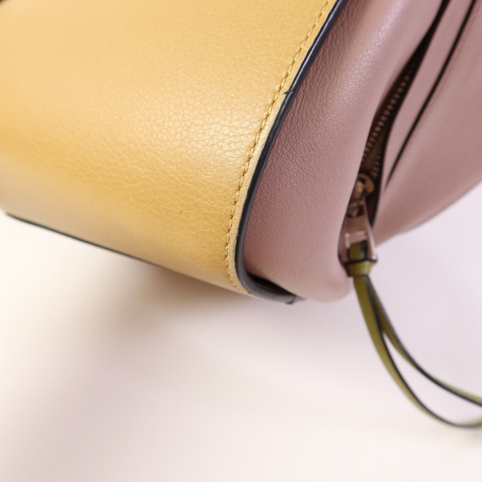 LOEWE 牛皮皮革Hammock Small Bag銀扣手挽袋