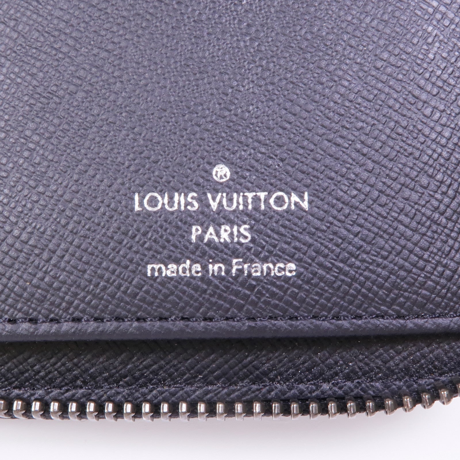 LOUIS VUITTON Monogram Eclipse Zippy Wallet Vertical銀扣長錢包
