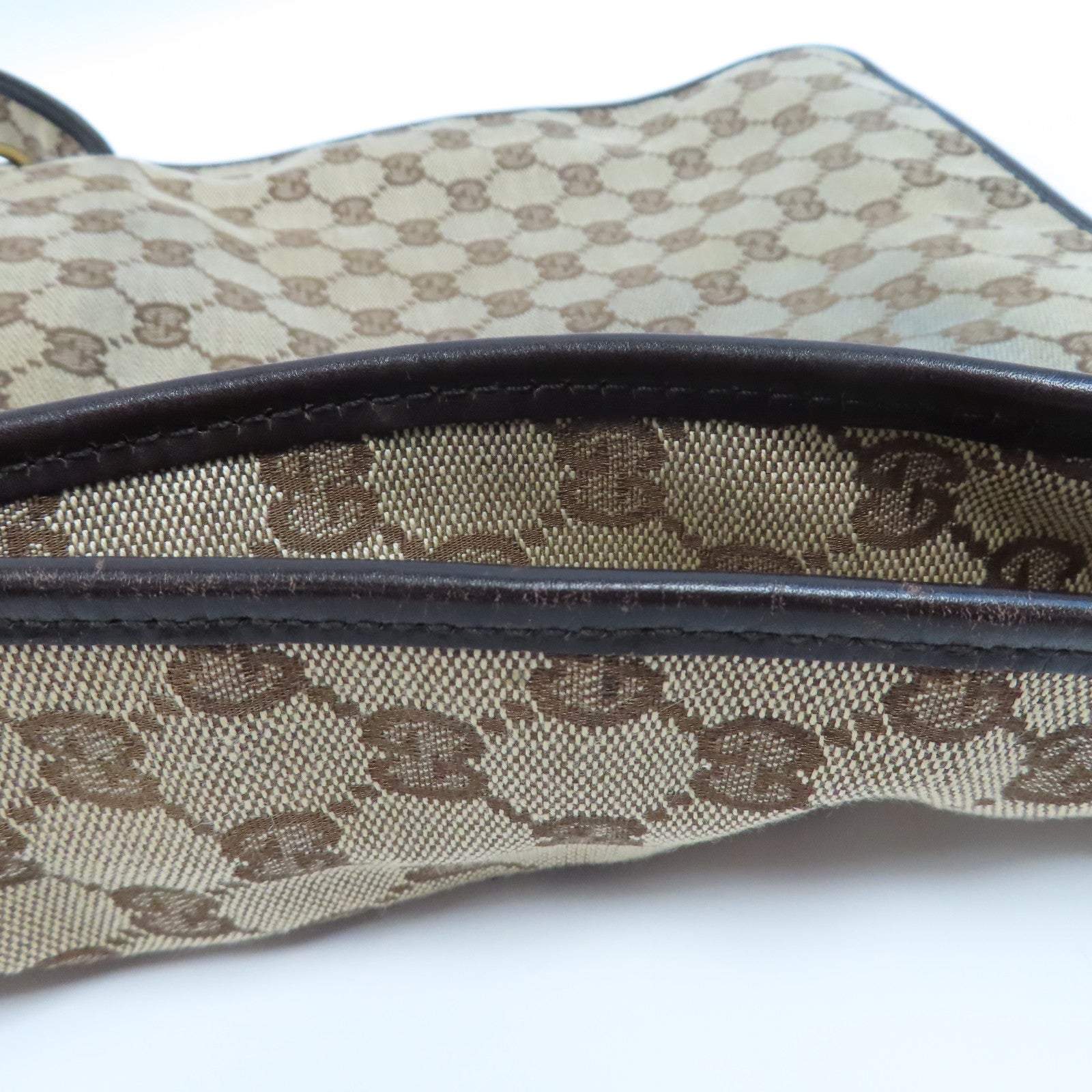 GUCCI 帆布Shoulder Bag金扣肩背袋啡色