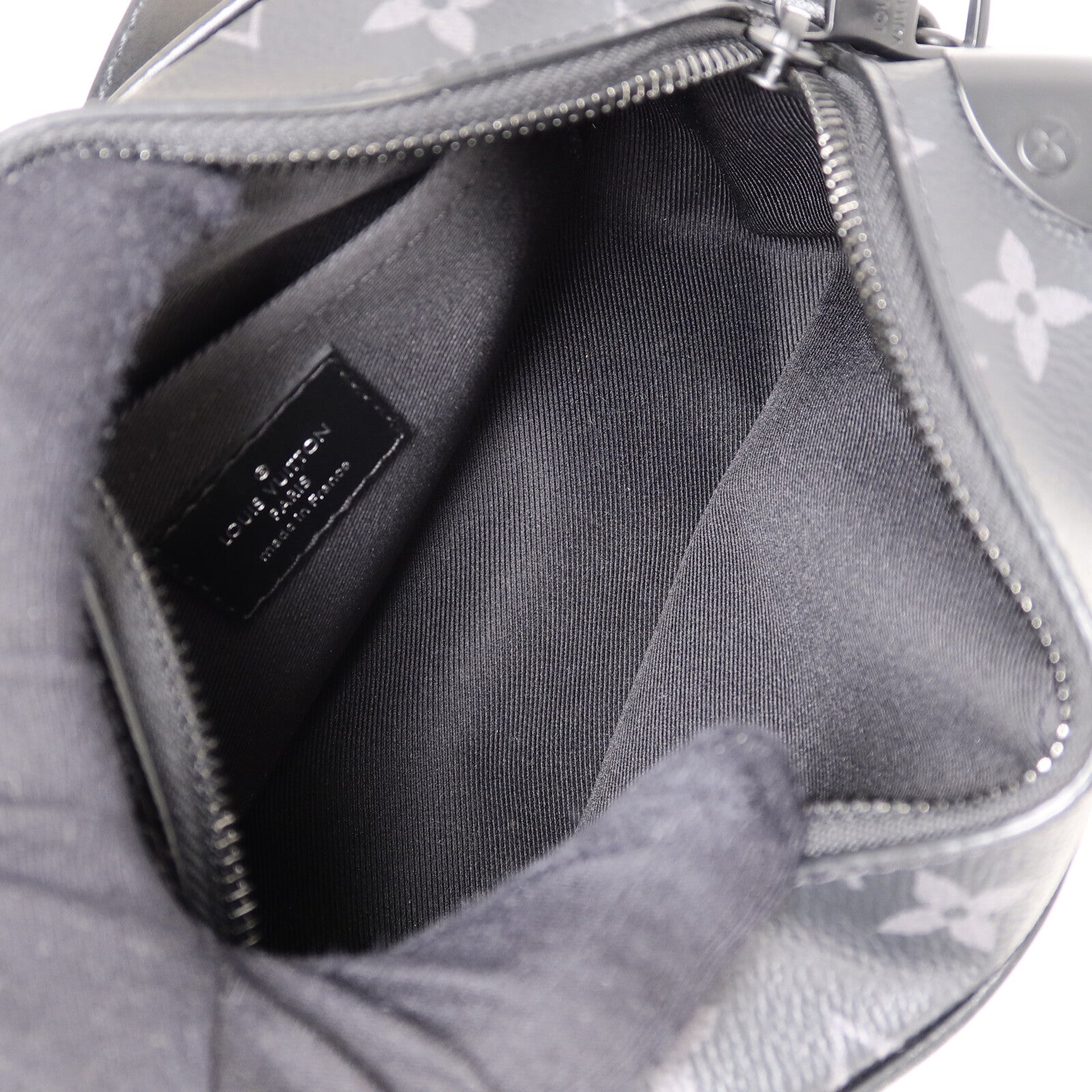 LOUIS VUITTON Monogram Eclipse Mini Soft Trunk肩背袋