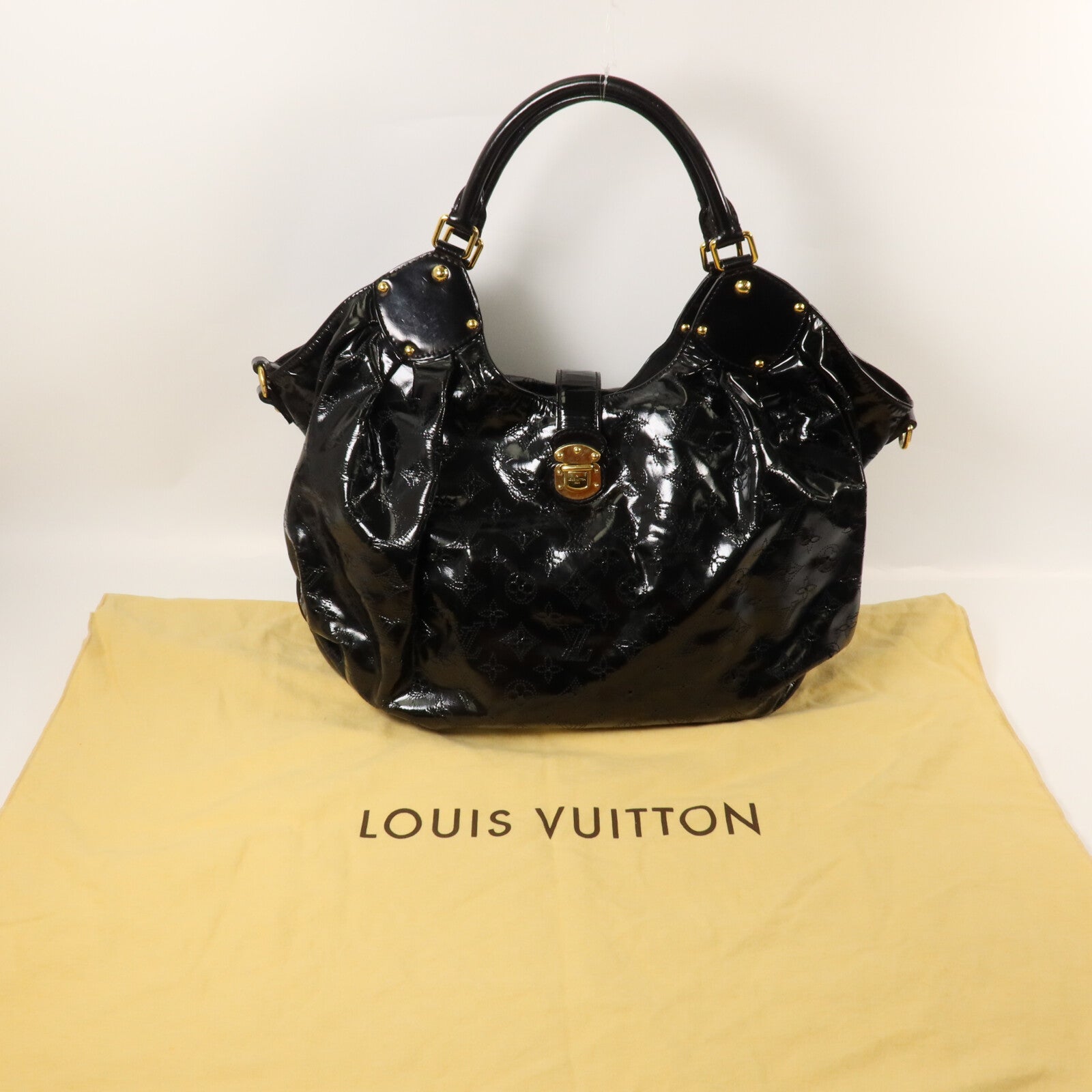 LOUIS VUITTON Mahina/漆皮皮革Surya L手挽袋