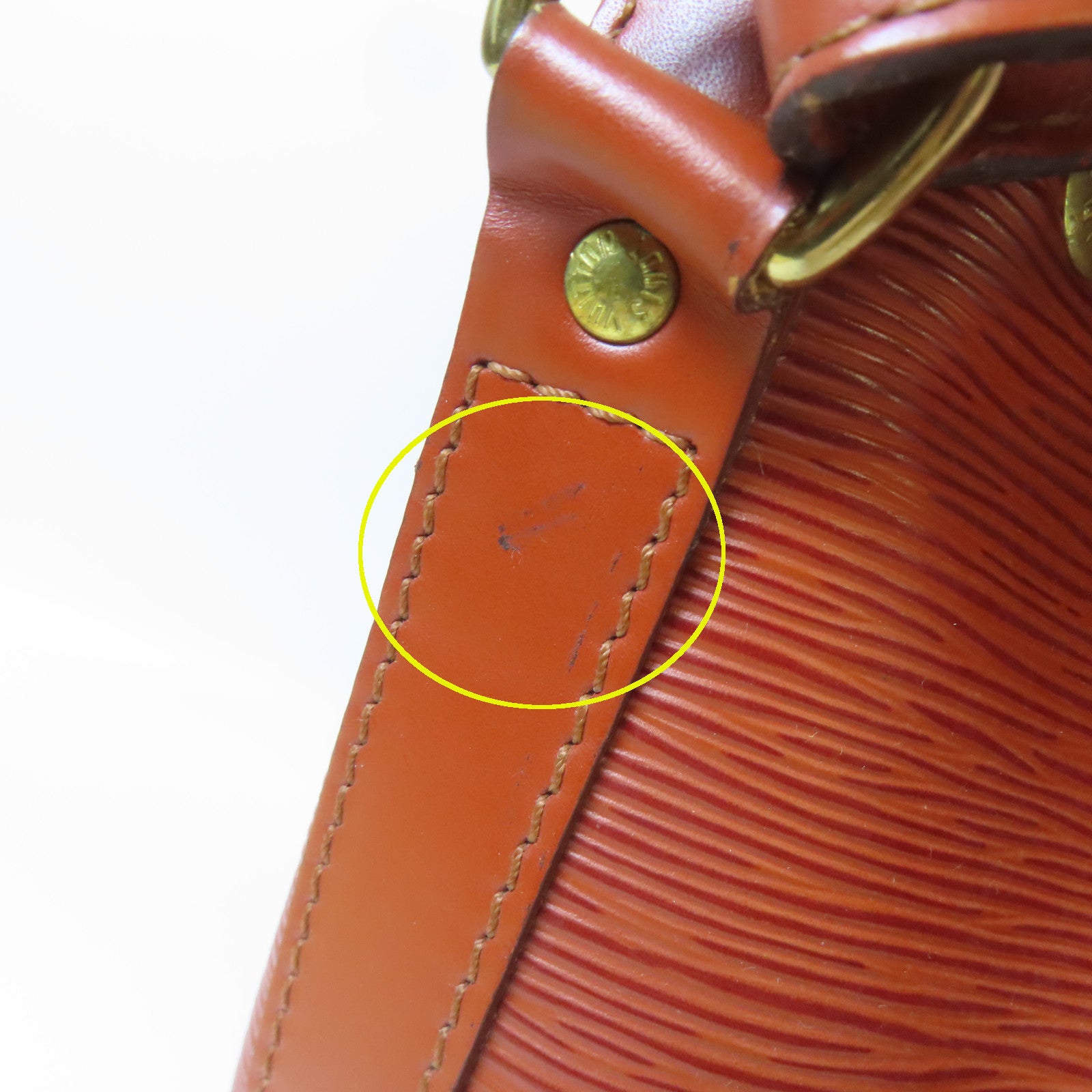 LOUIS VUITTON 【激減優惠】Epi Petit Noe金扣肩背袋啡色
