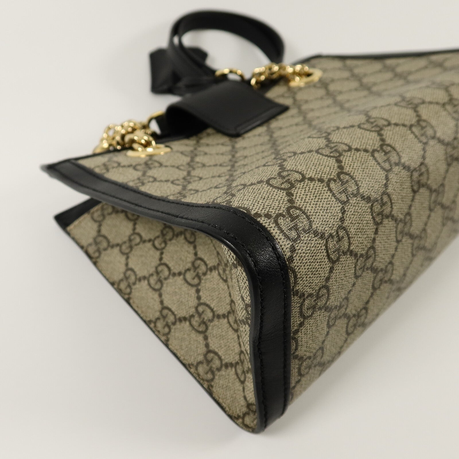 GUCCI 塗層帆布Padlock GG Small鏈帶肩背袋