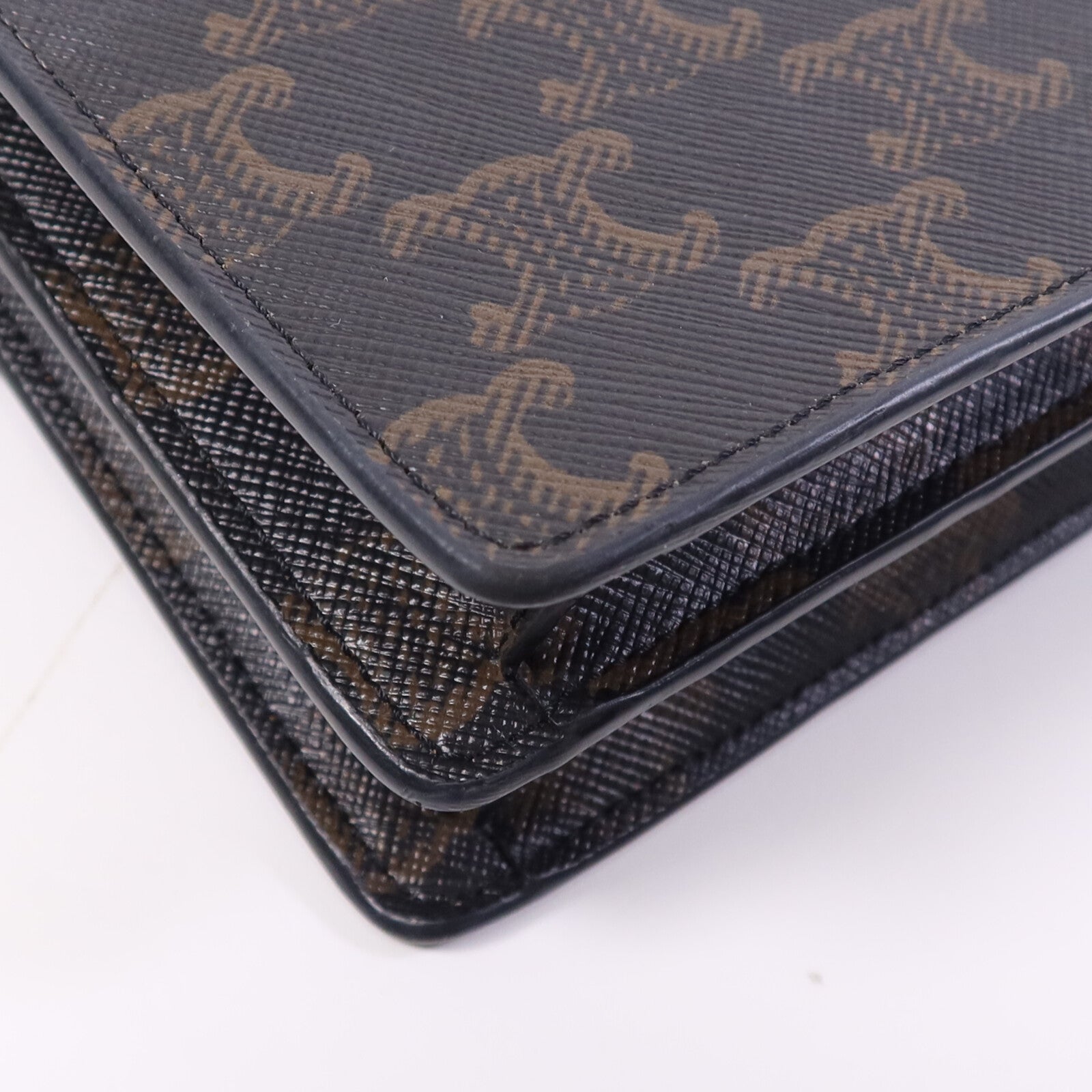 CELINE 塗層帆布Triomphe Wallet On Strap金扣肩背袋