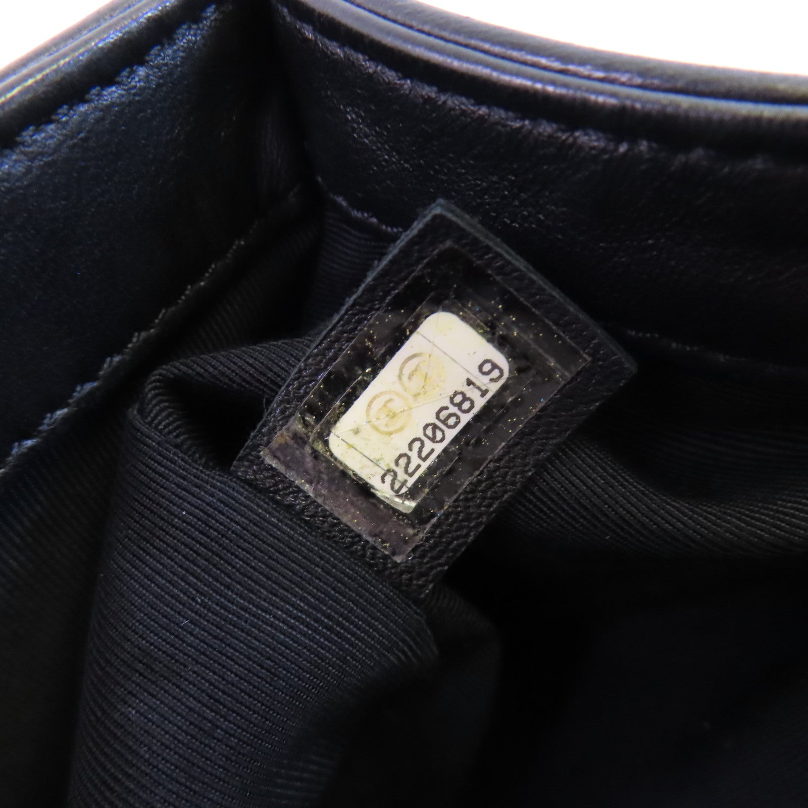 CHANEL 羊皮皮革Boy Chanel 25銀扣鏈帶肩背袋