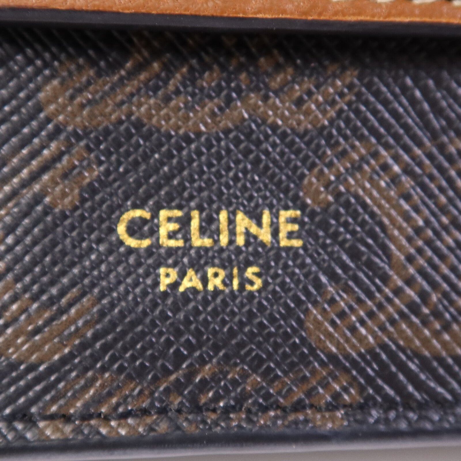 CELINE 塗層帆布Triomphe Wallet On Strap金扣肩背袋