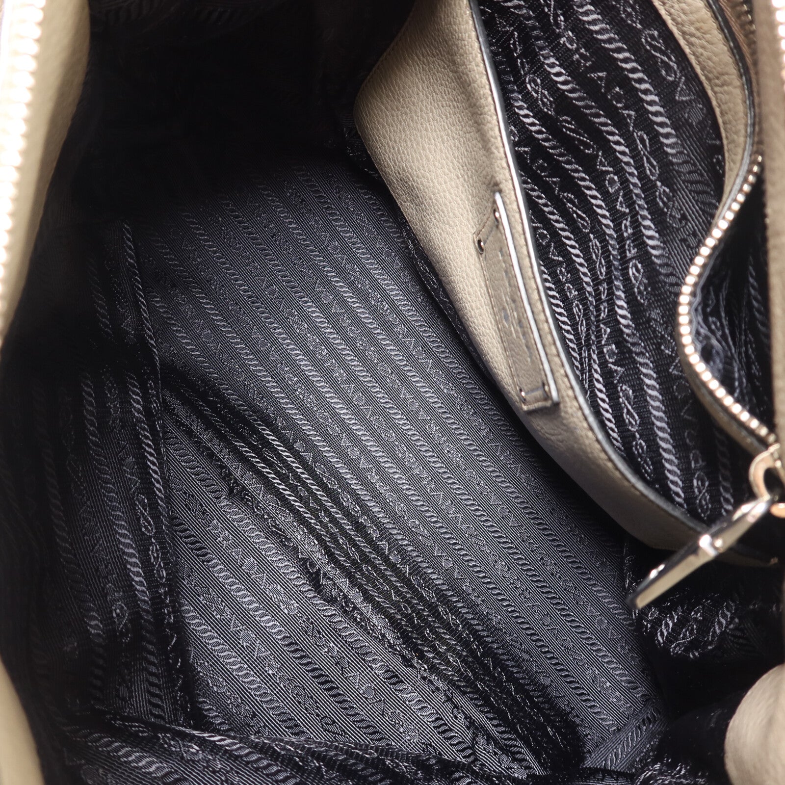PRADA 牛皮皮革Shoulder Bag肩背袋