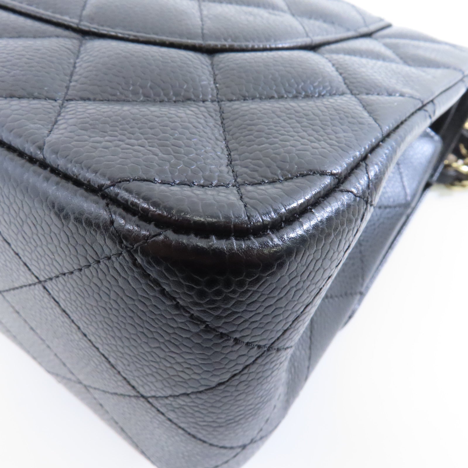 CHANEL 【激減優惠】Caviar皮革Classic Jumbo金扣鏈帶肩背袋黑色