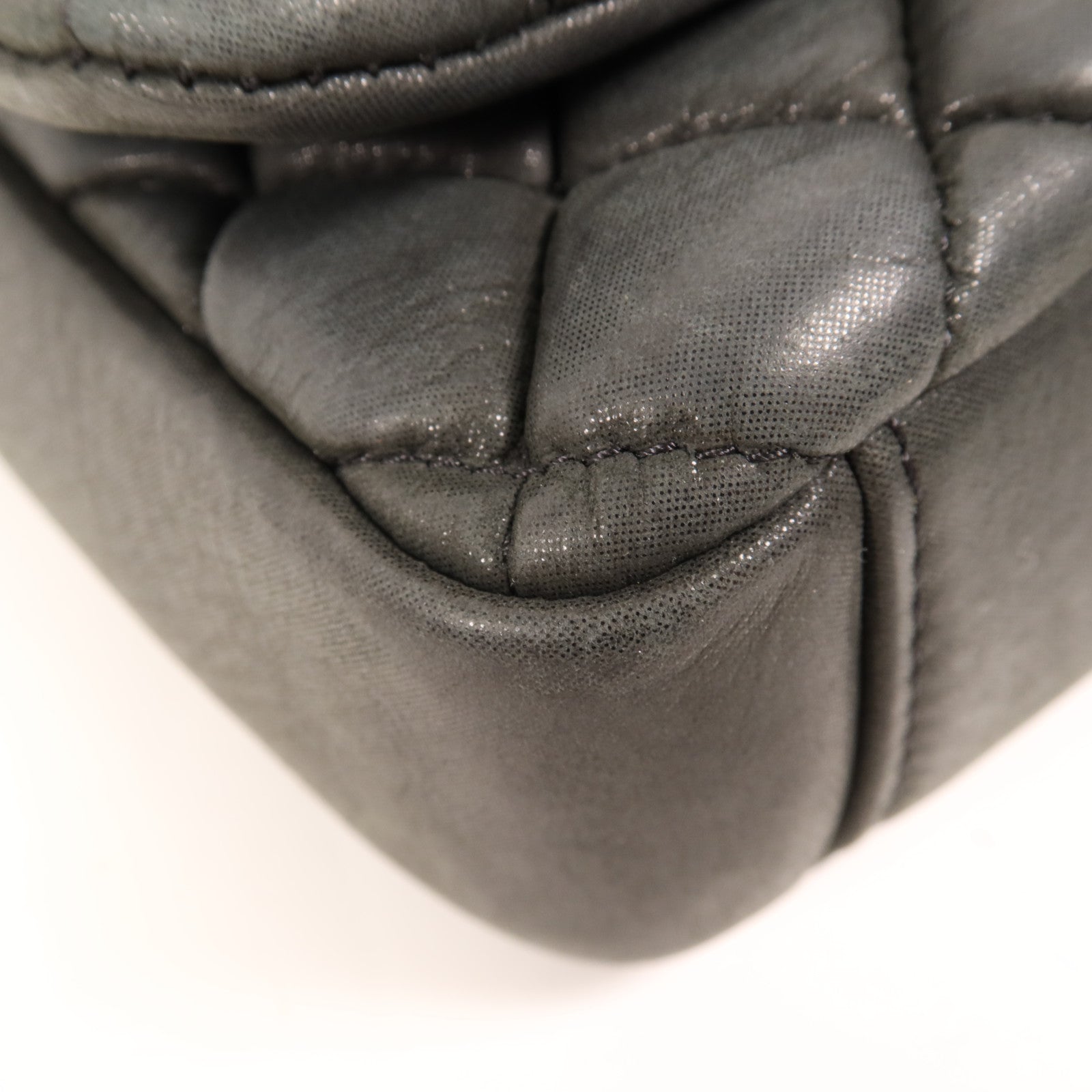 CHANEL 牛皮皮革Shoulder Bag銀扣鏈帶肩背袋