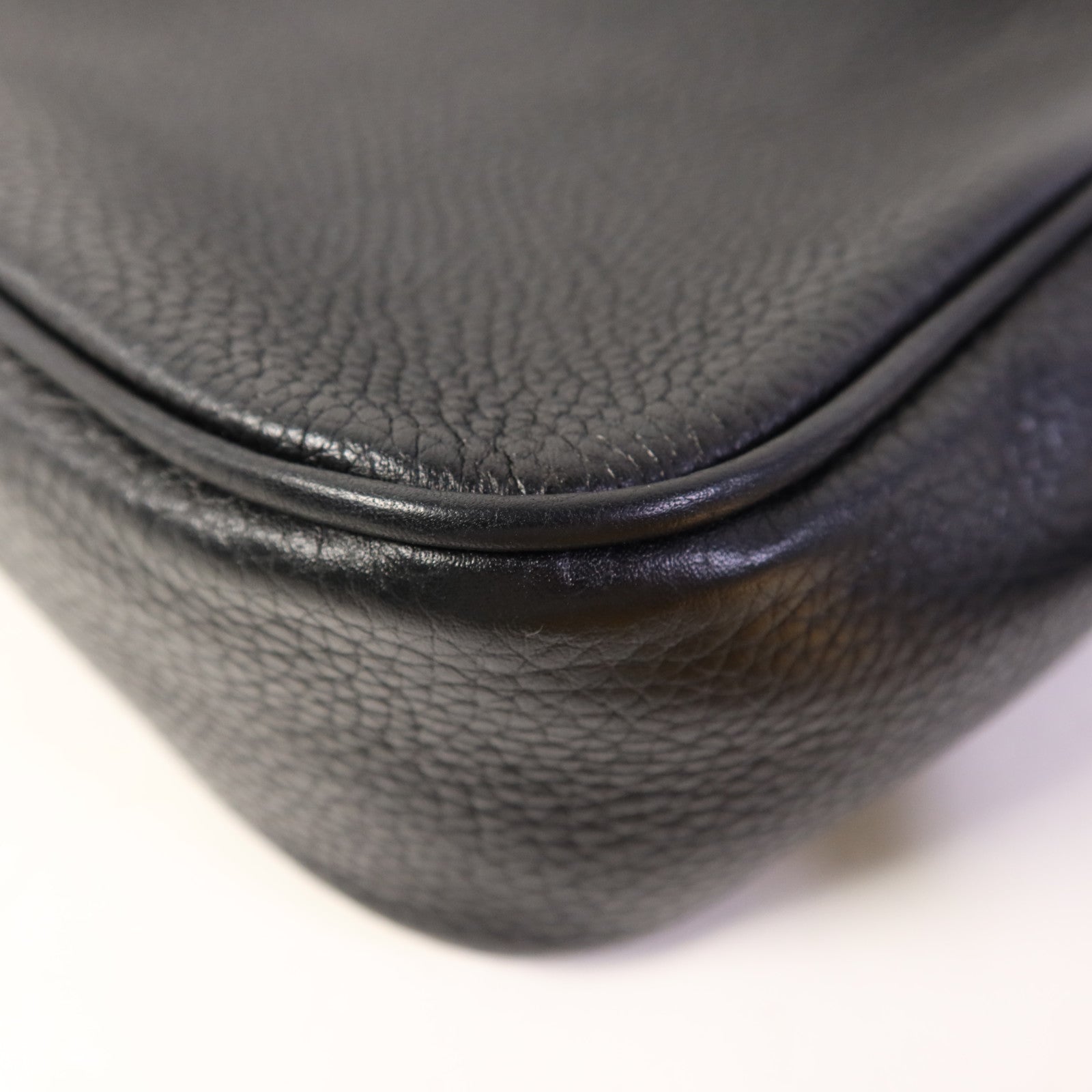 GUCCI 牛皮皮革Soho Disco金扣肩背袋