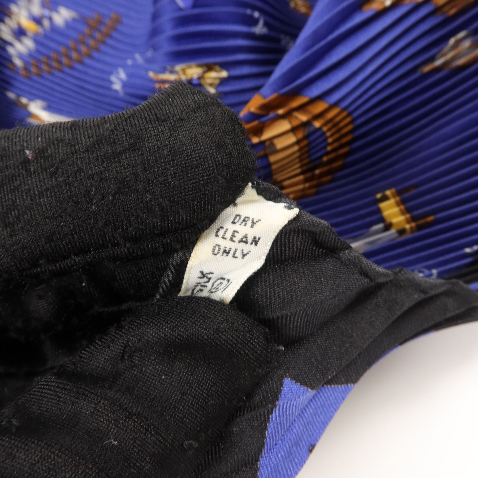HERMES 絲質Pleated Scarf 130x45cm絲巾