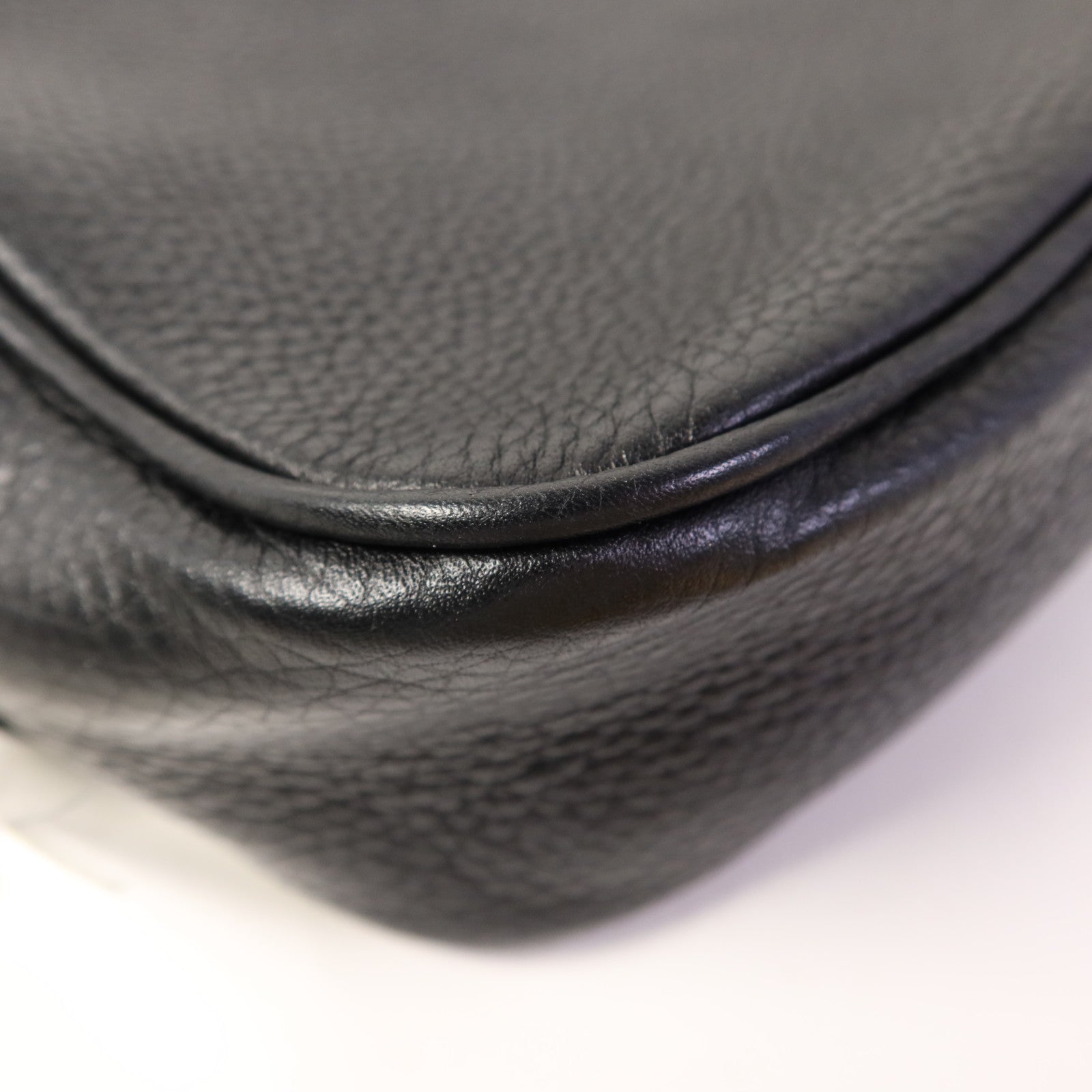 GUCCI 牛皮皮革Soho Disco金扣肩背袋