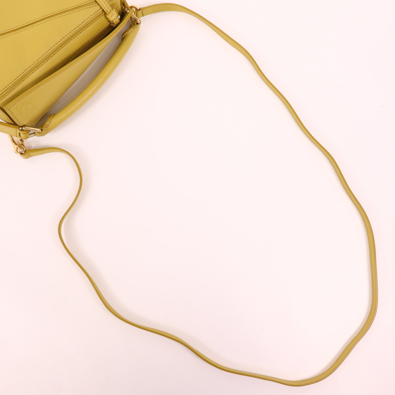 LOEWE 牛皮皮革Mini Puzzle金扣手挽肩背兩用袋