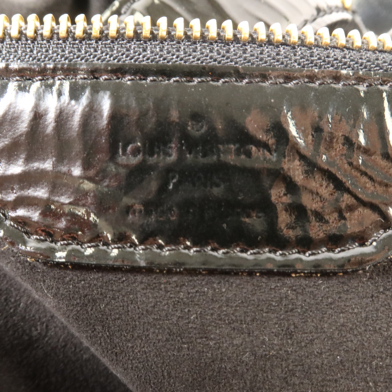 LOUIS VUITTON Mahina/漆皮皮革Surya L手挽袋