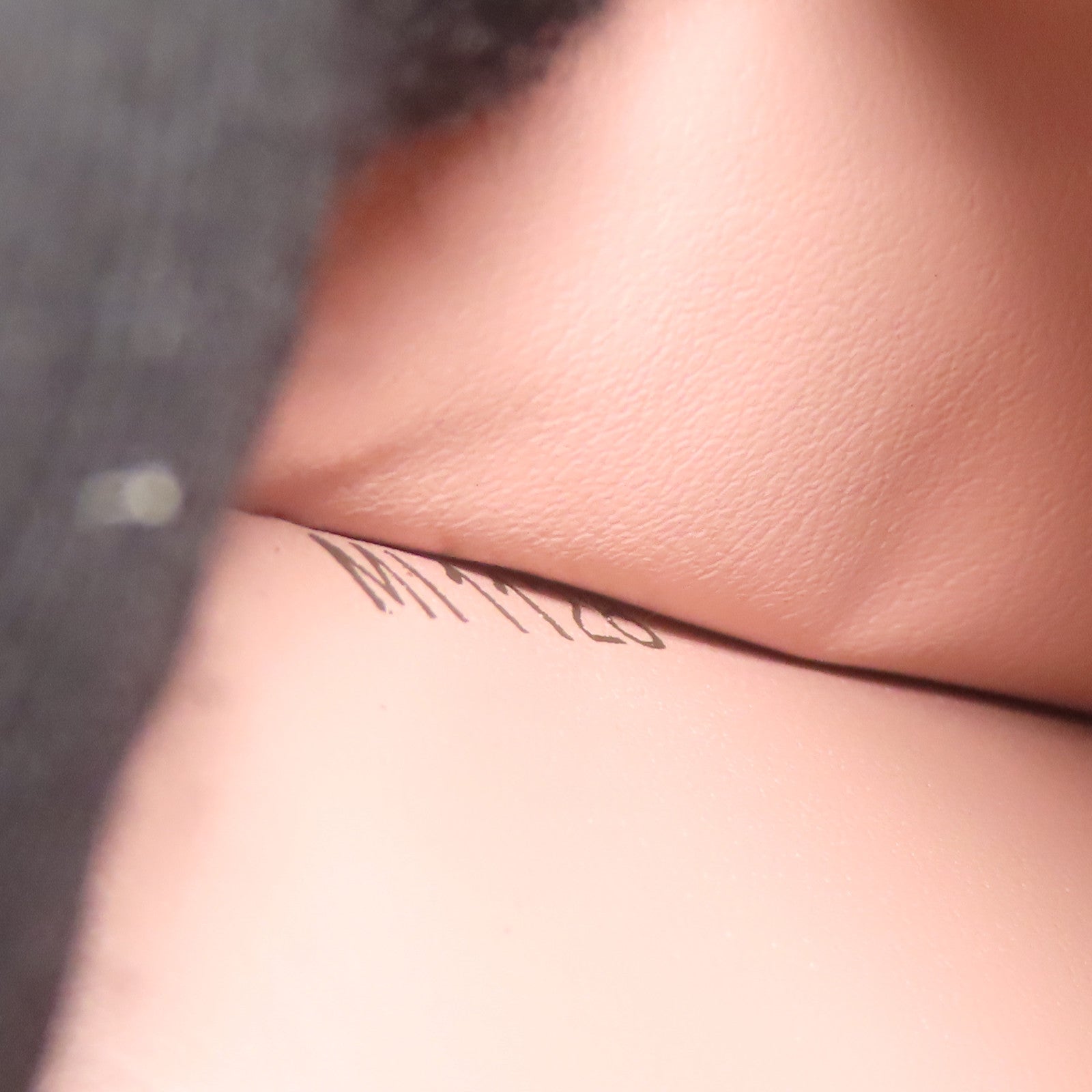 LOUIS VUITTON Damier Ebene Croisette Chain Wallet金扣鏈帶肩背袋