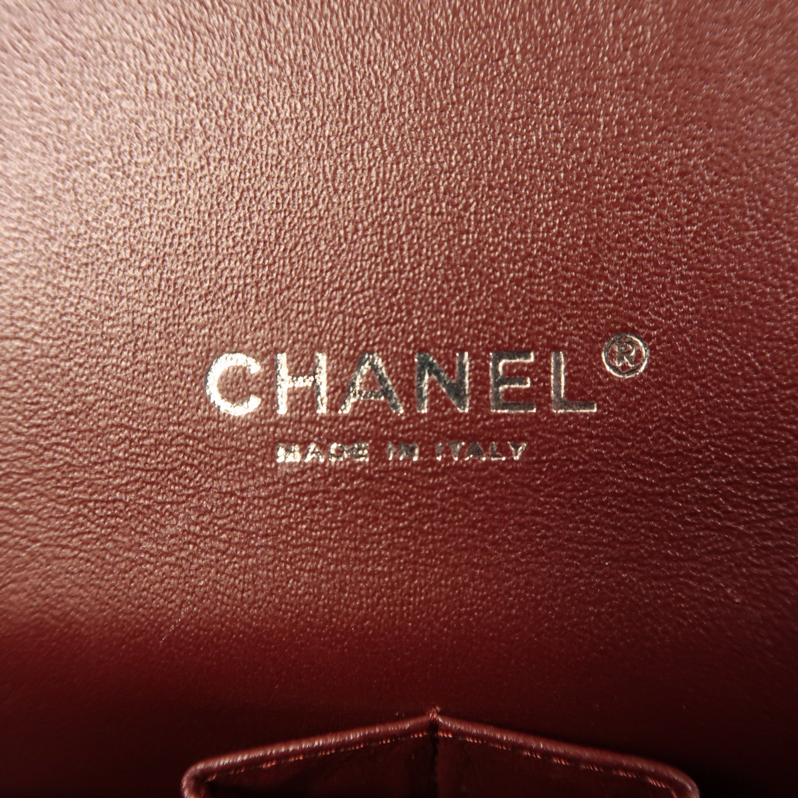 CHANEL 牛皮皮革Maxi Classic銀扣鏈帶肩背袋黑色