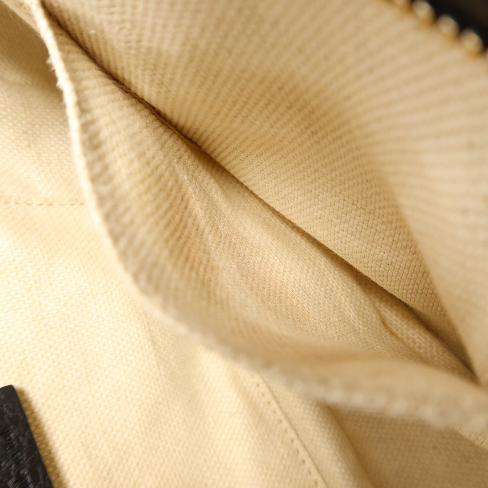 GUCCI 牛皮皮革Soho Disco金扣肩背袋