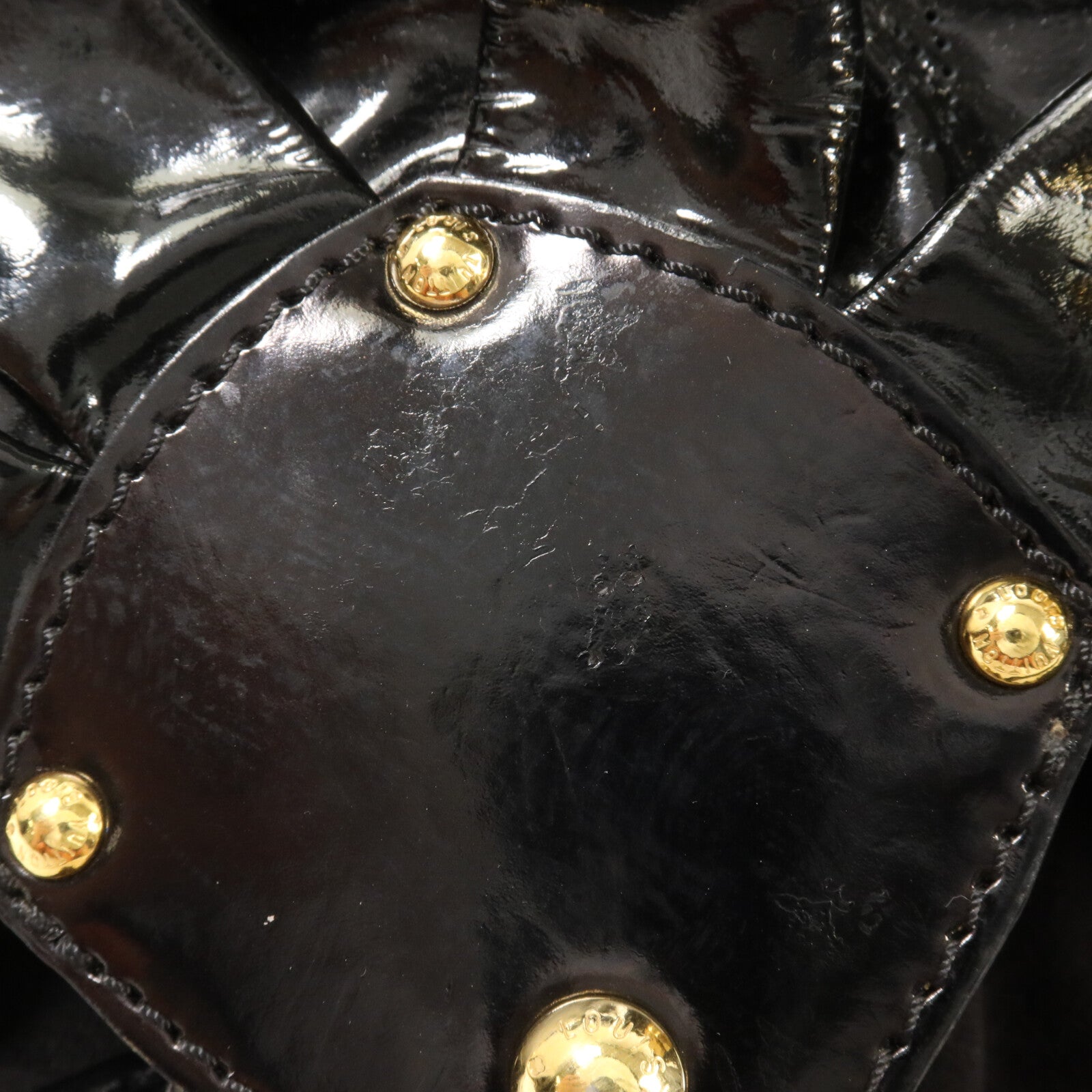 LOUIS VUITTON Mahina/漆皮皮革Surya L手挽袋