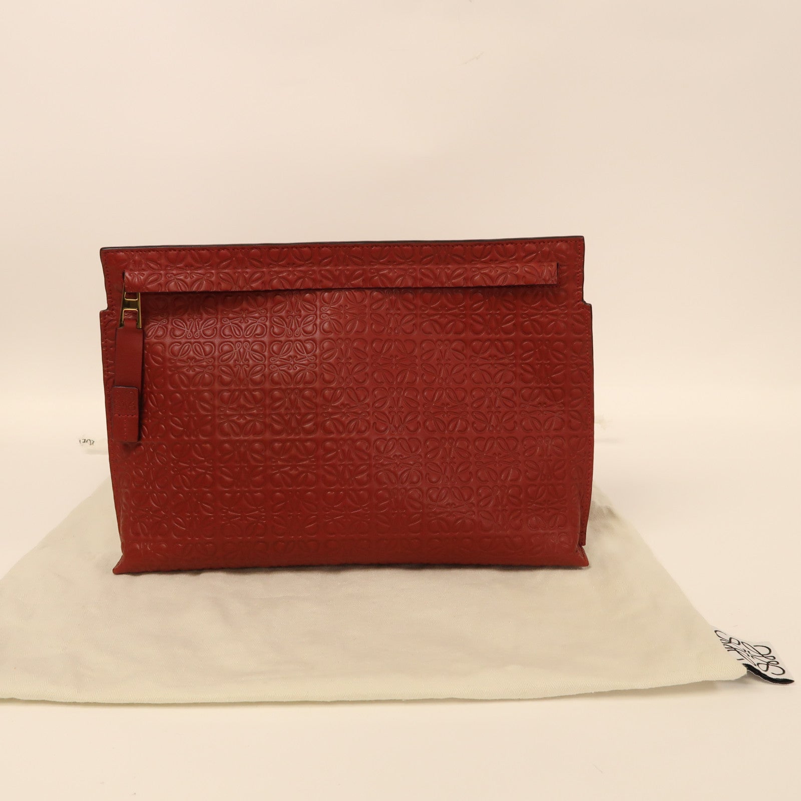 LOEWE 牛皮皮革Clutch Bag金扣手拿包紅色