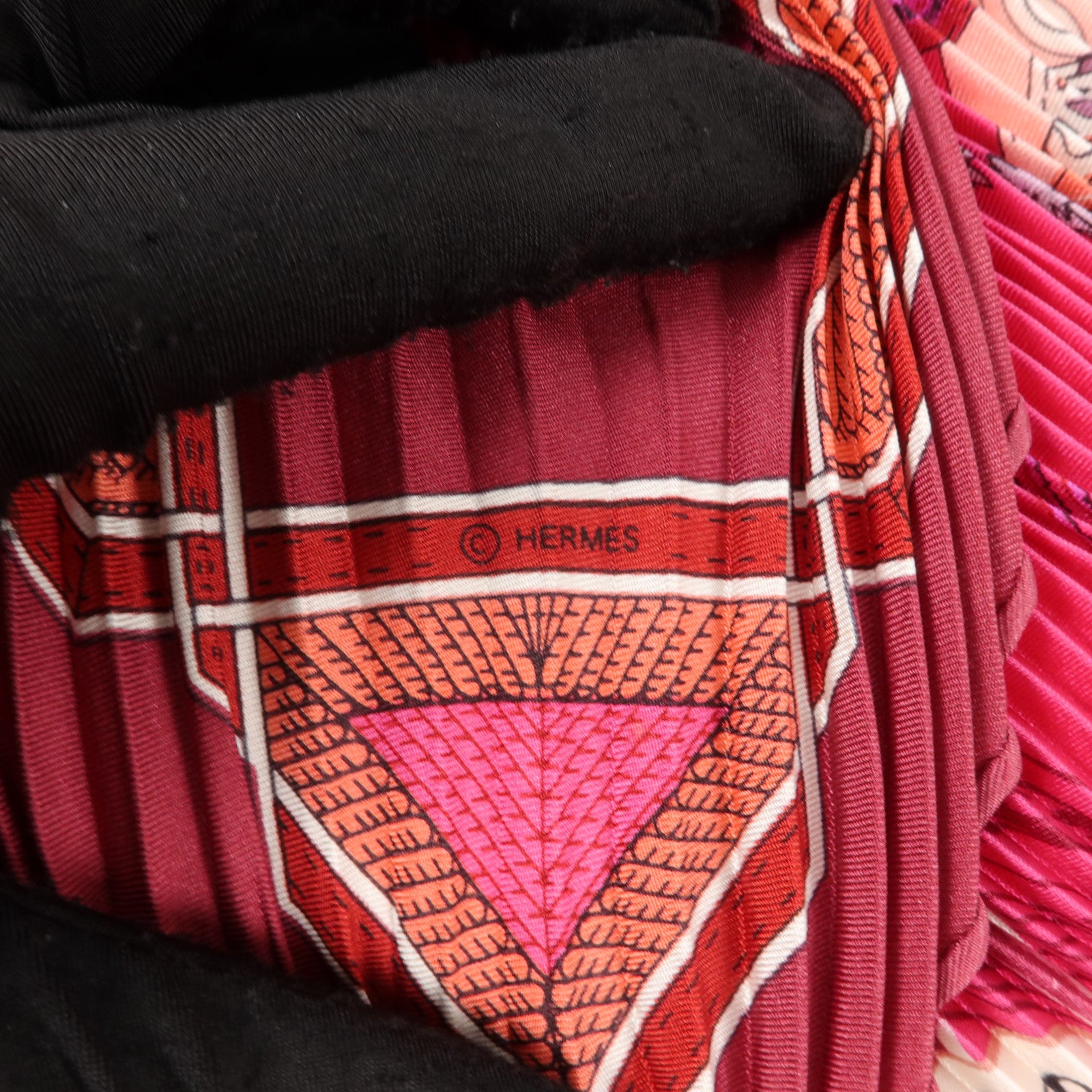 HERMES 絲質Pleated Scarf 130x45cm絲巾