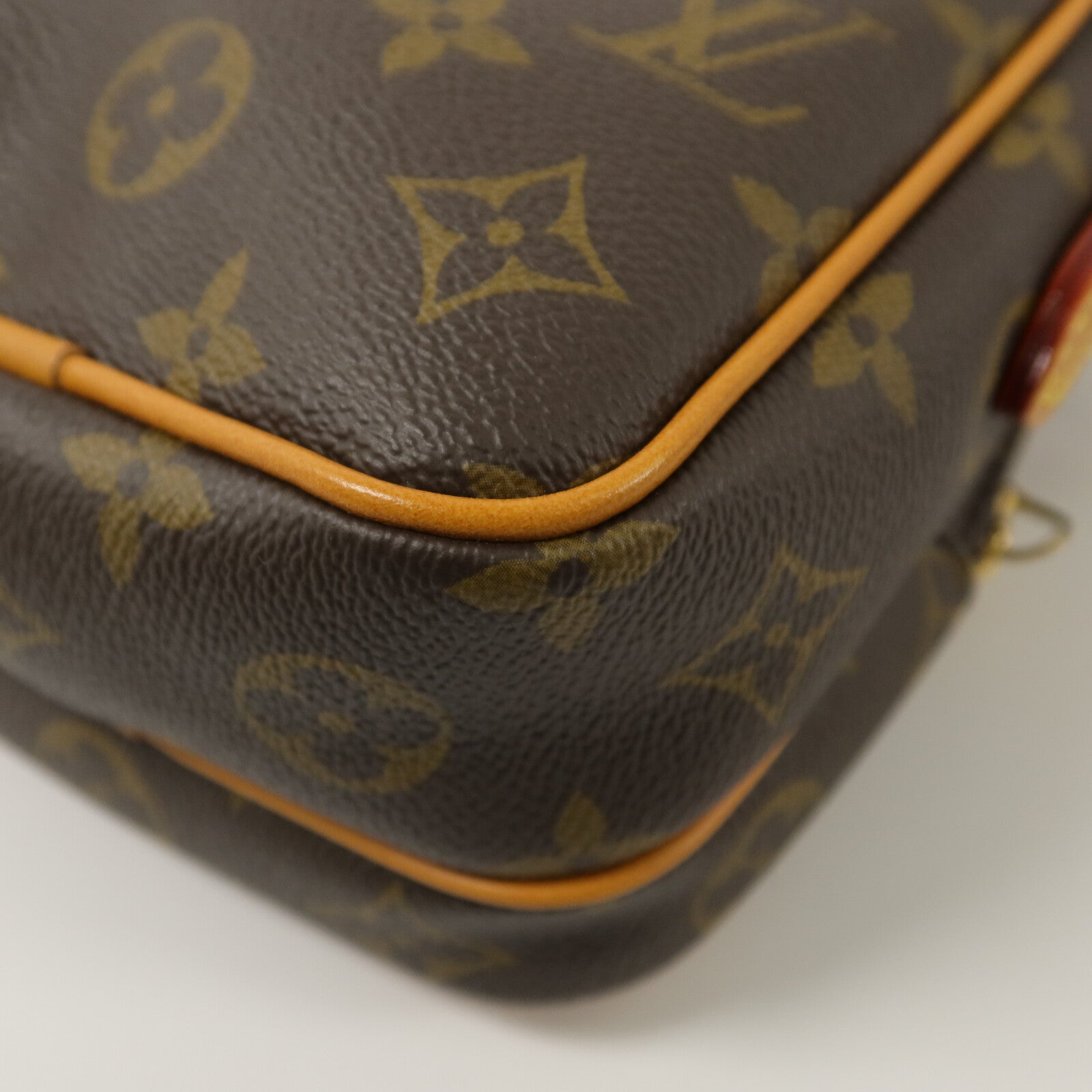 LOUIS VUITTON Monogram Amazone肩背袋
