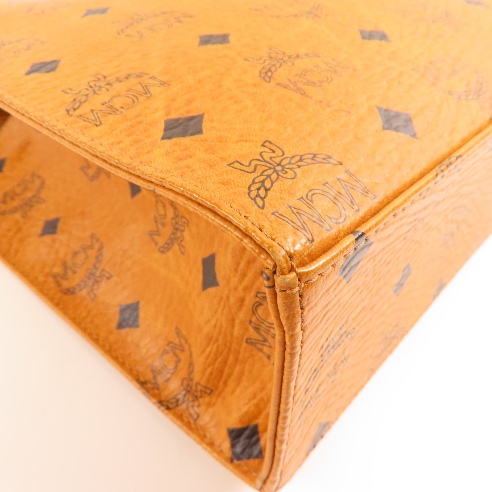 MCM 牛皮皮革Shoulder Bag金扣肩背袋