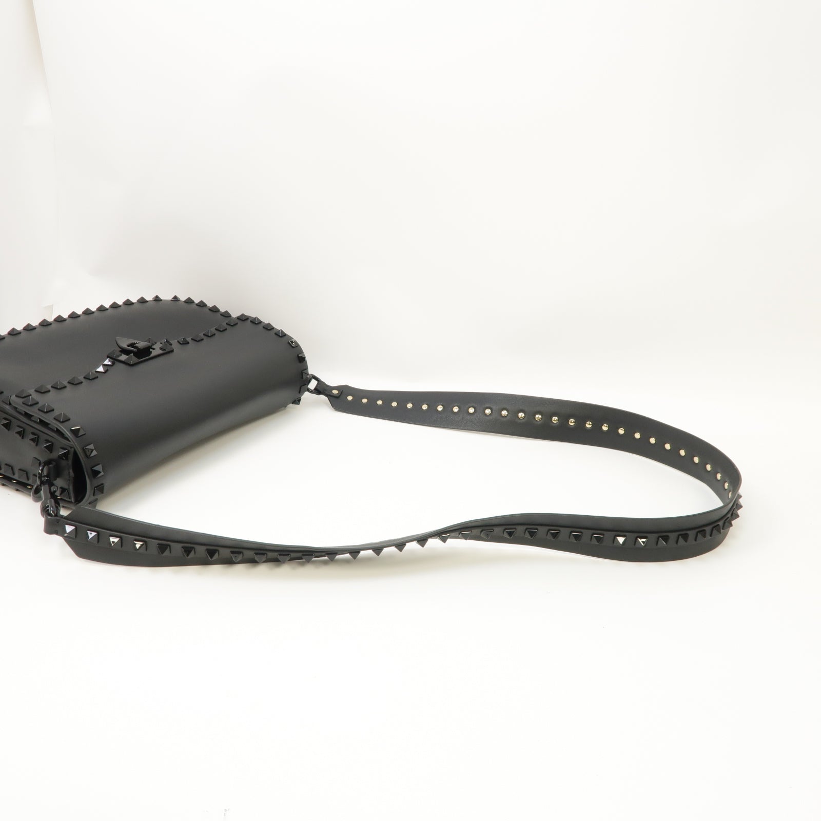 Valentino 牛皮皮革Shoulder Bag肩背袋黑色