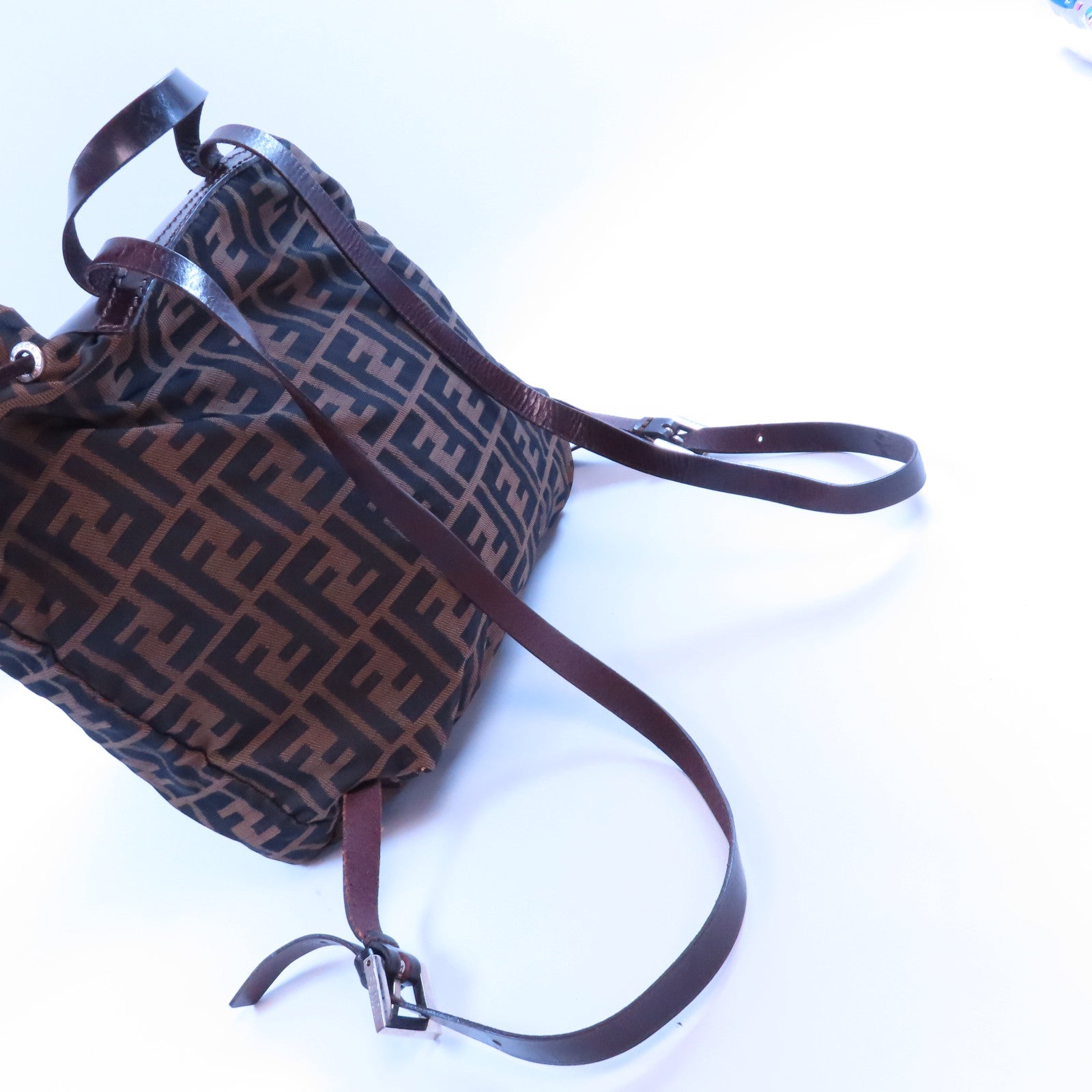 FENDI 牛皮皮革/帆布Backpack金扣背包