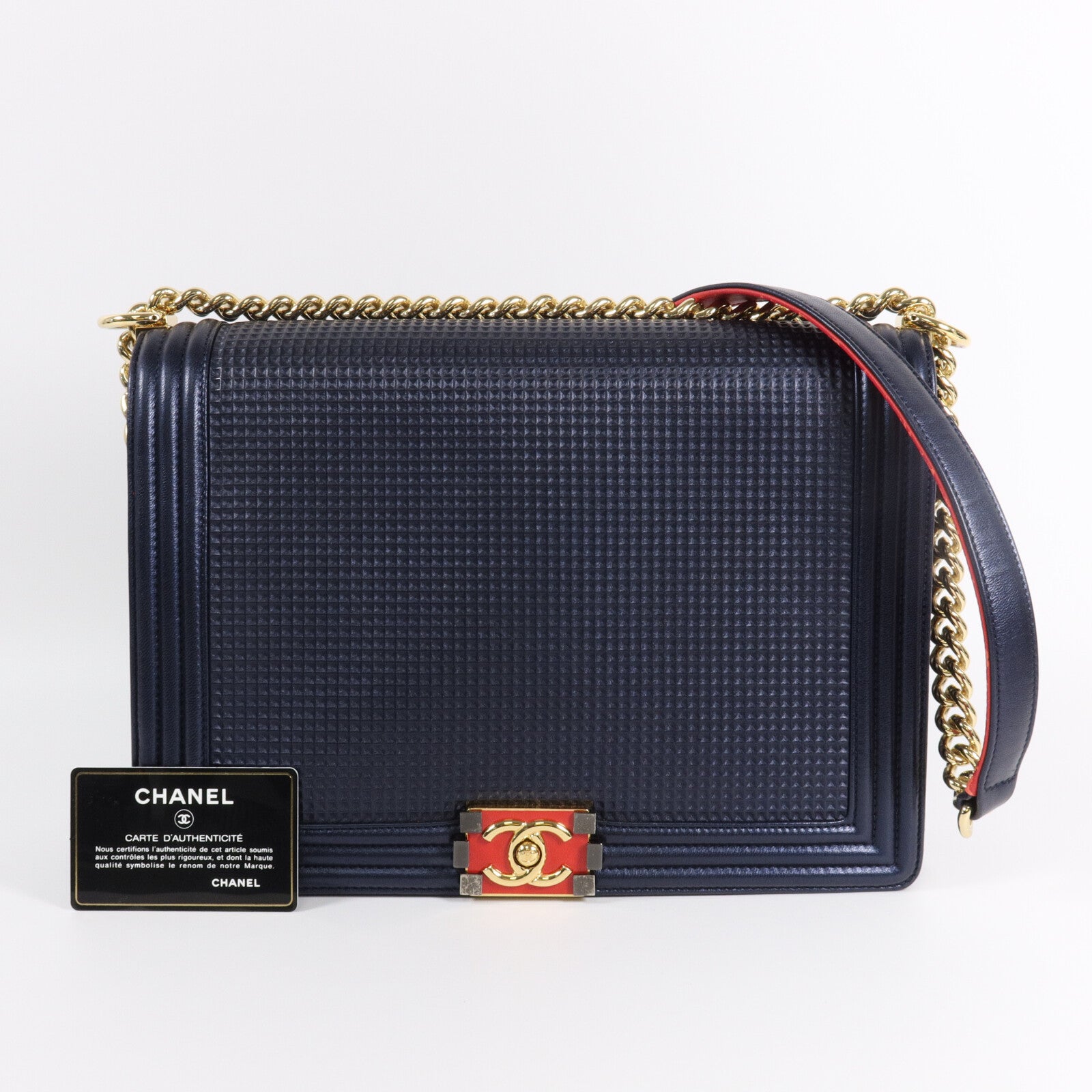 CHANEL 牛皮皮革Boy 30鏈帶肩背袋