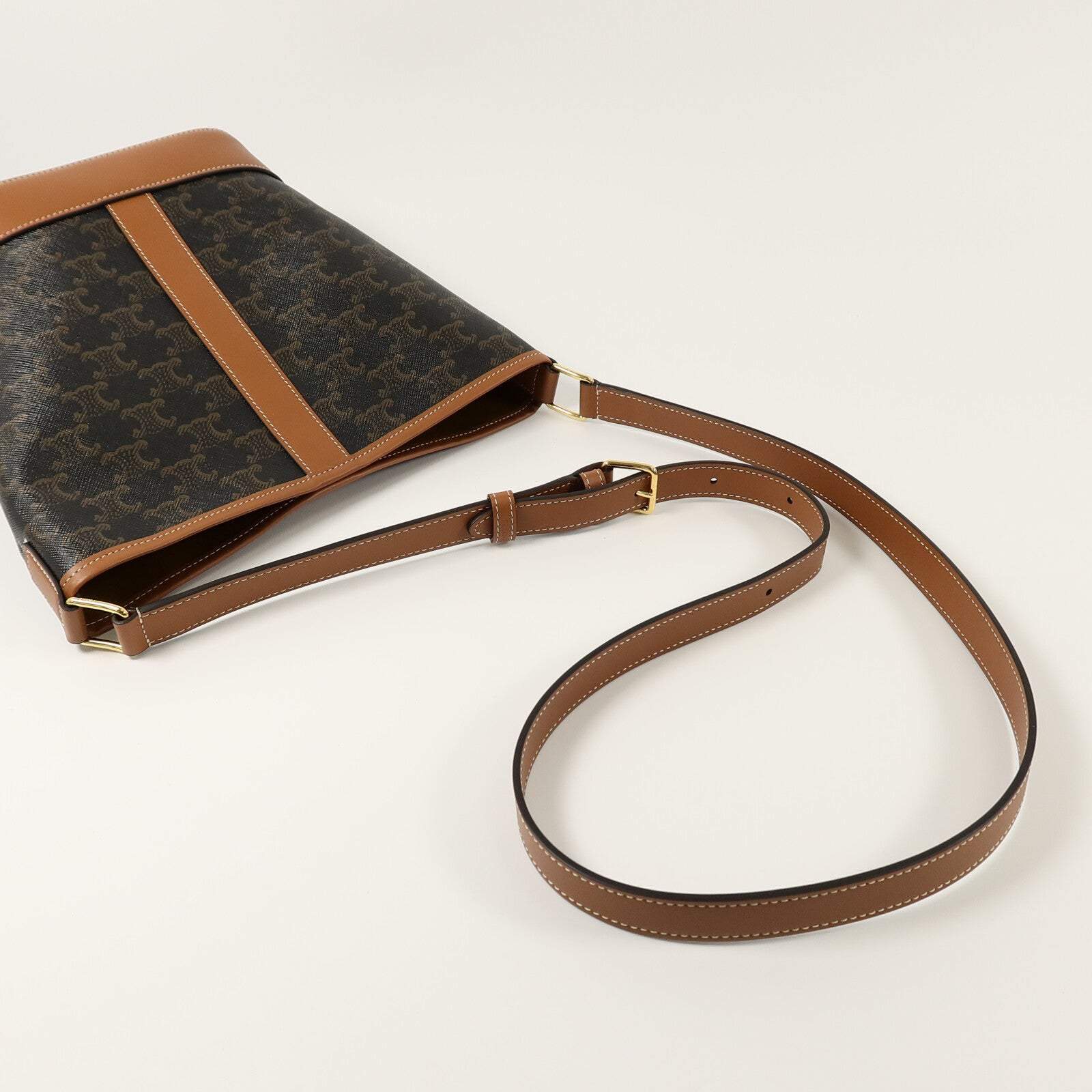 CELINE 塗層帆布Triomphe Small Bucket肩背袋
