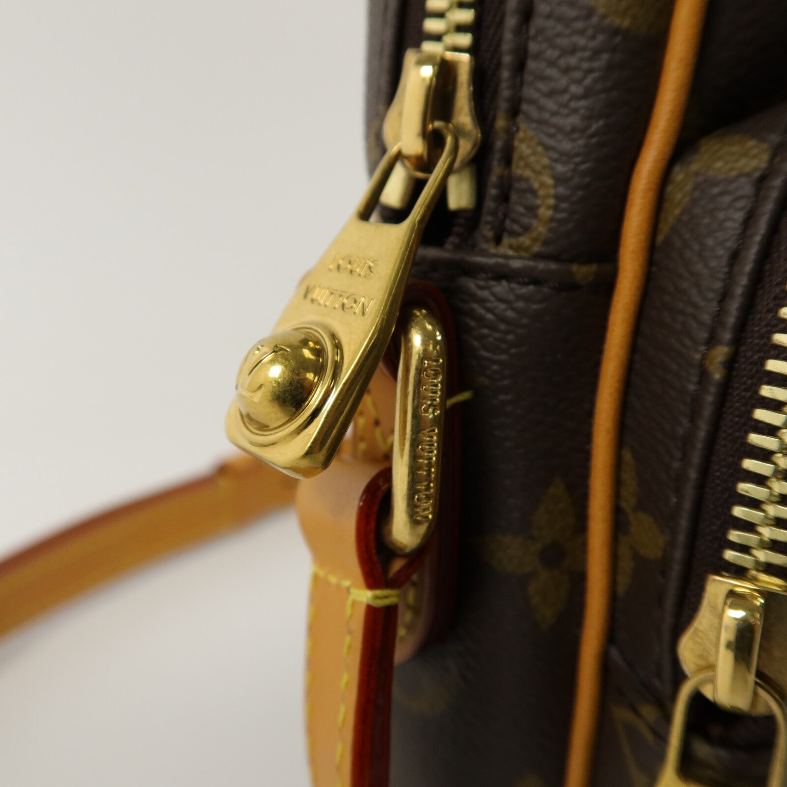 LOUIS VUITTON Monogram Amazone肩背袋