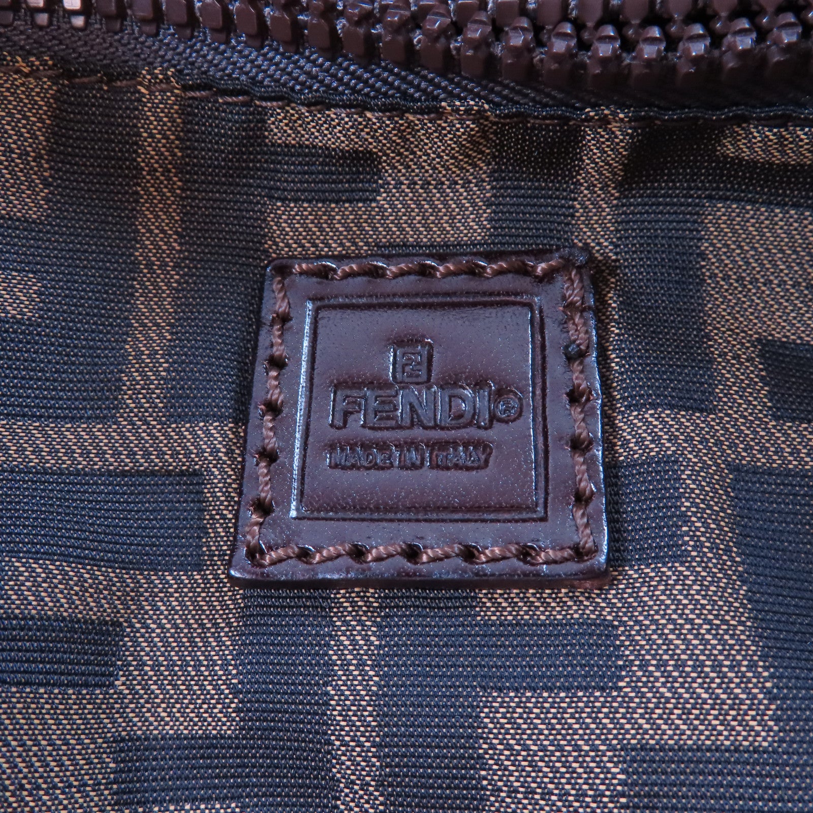 FENDI 牛皮皮革/帆布Backpack金扣背包