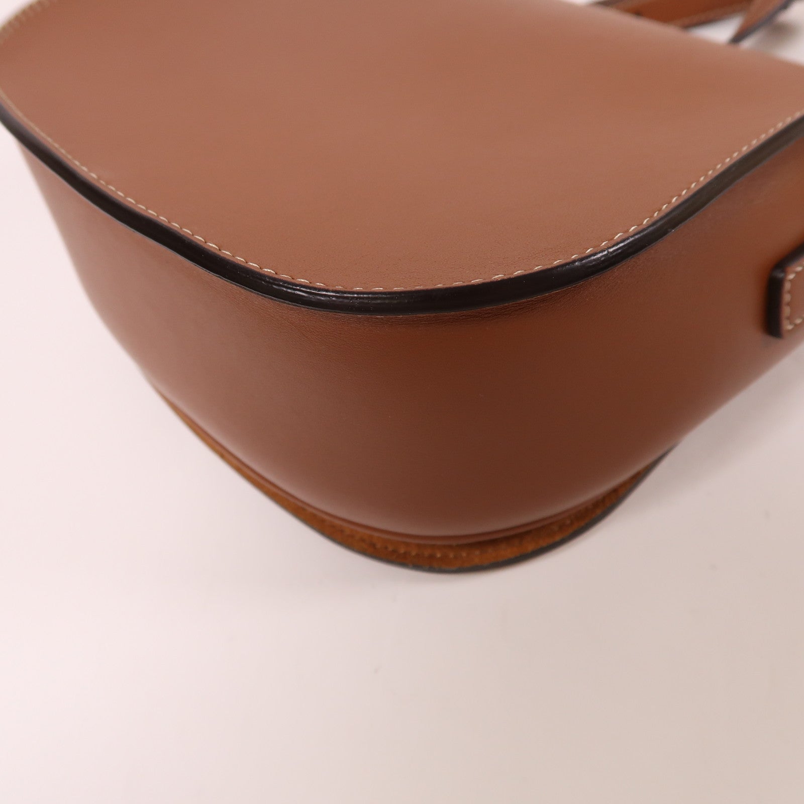 CELINE 牛皮皮革Folco Triomphe金扣肩背袋