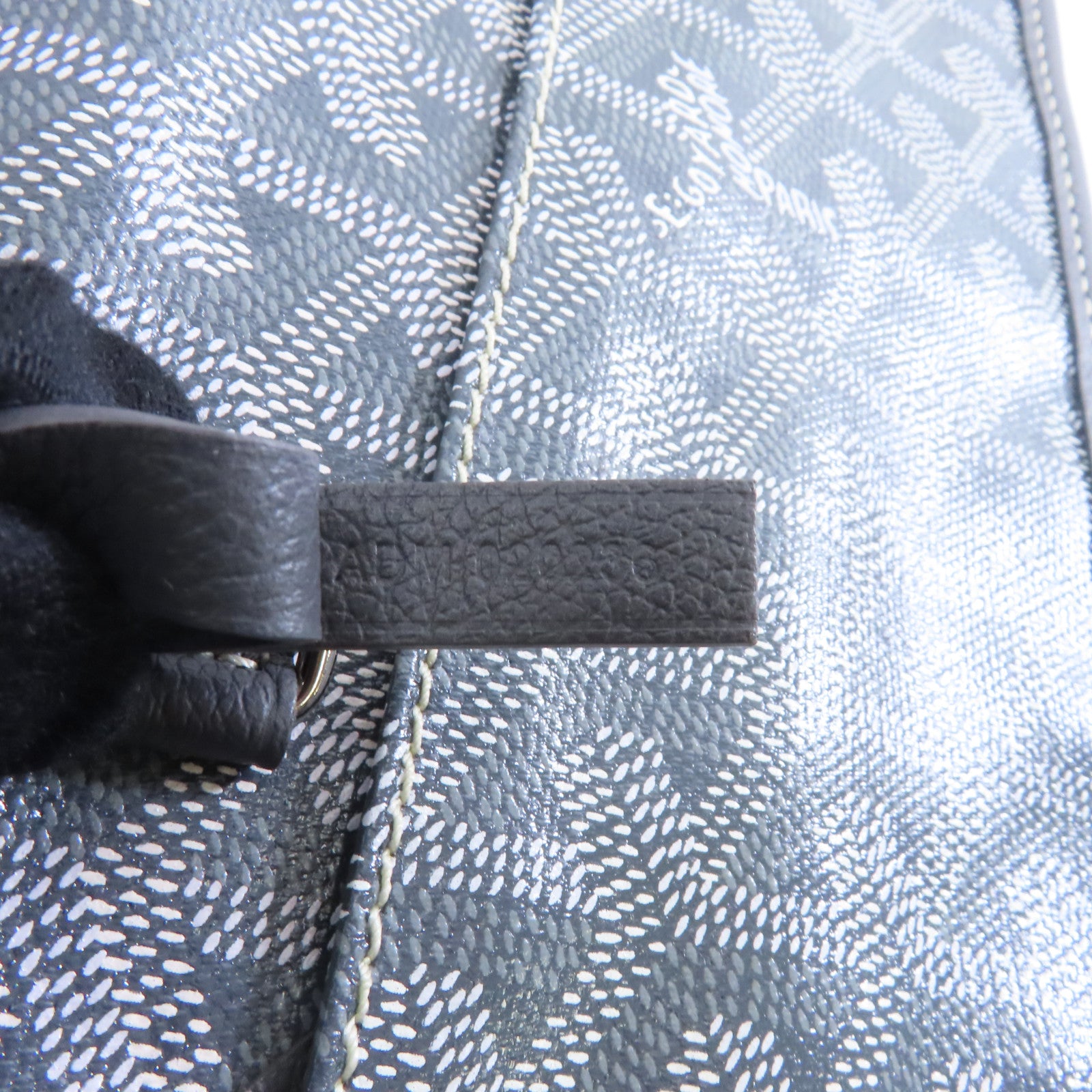 GOYARD 塗層帆布Saint Lonis PM銀扣手挽袋灰色