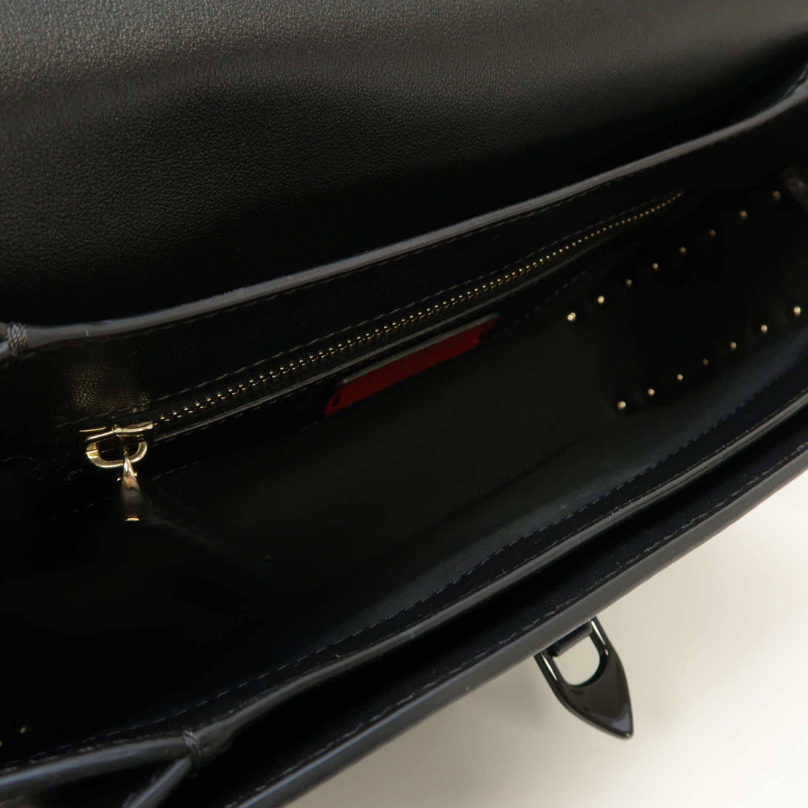 Valentino 牛皮皮革Shoulder Bag肩背袋黑色